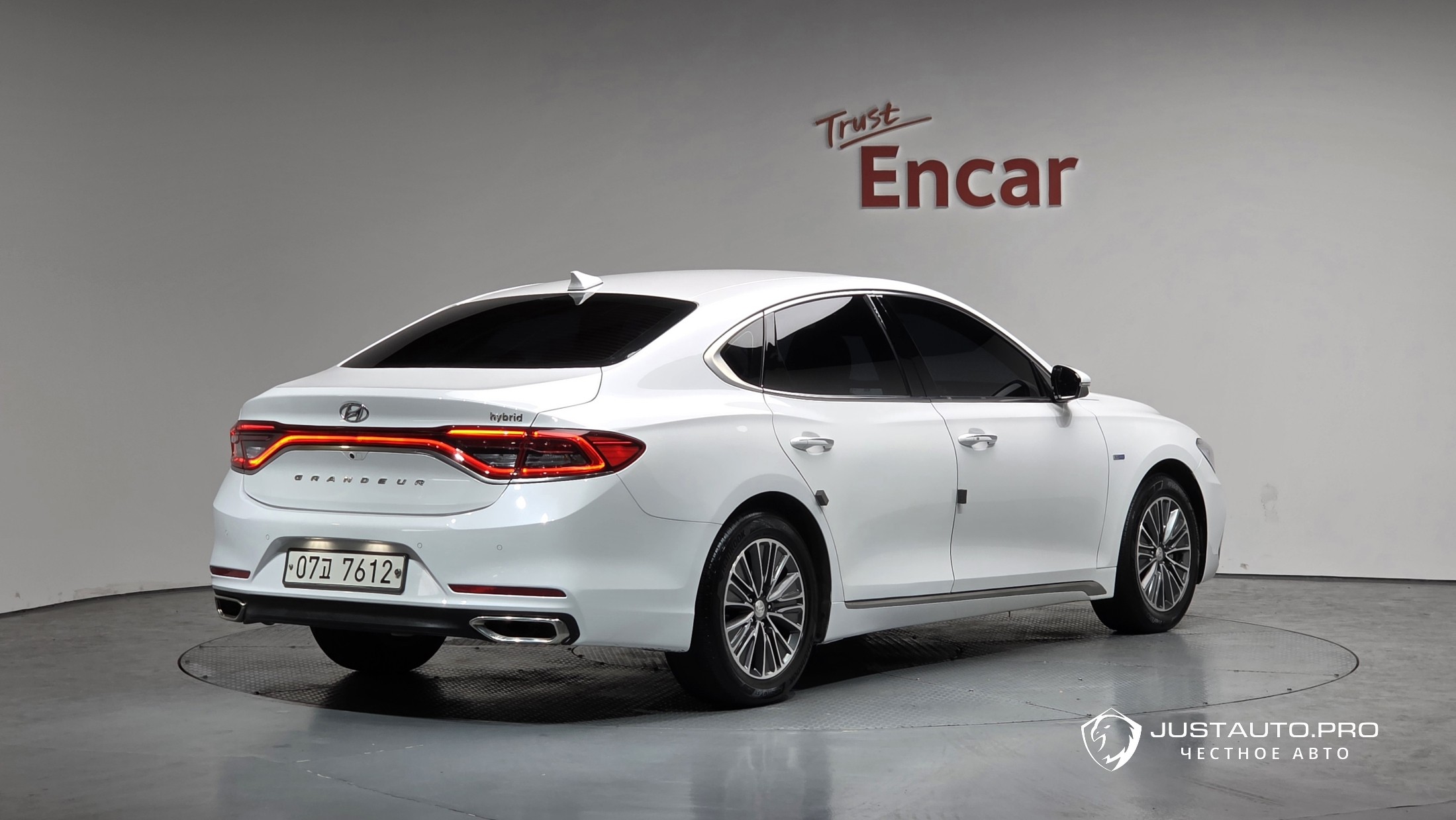 Автомобиль Hyundai Grandeur