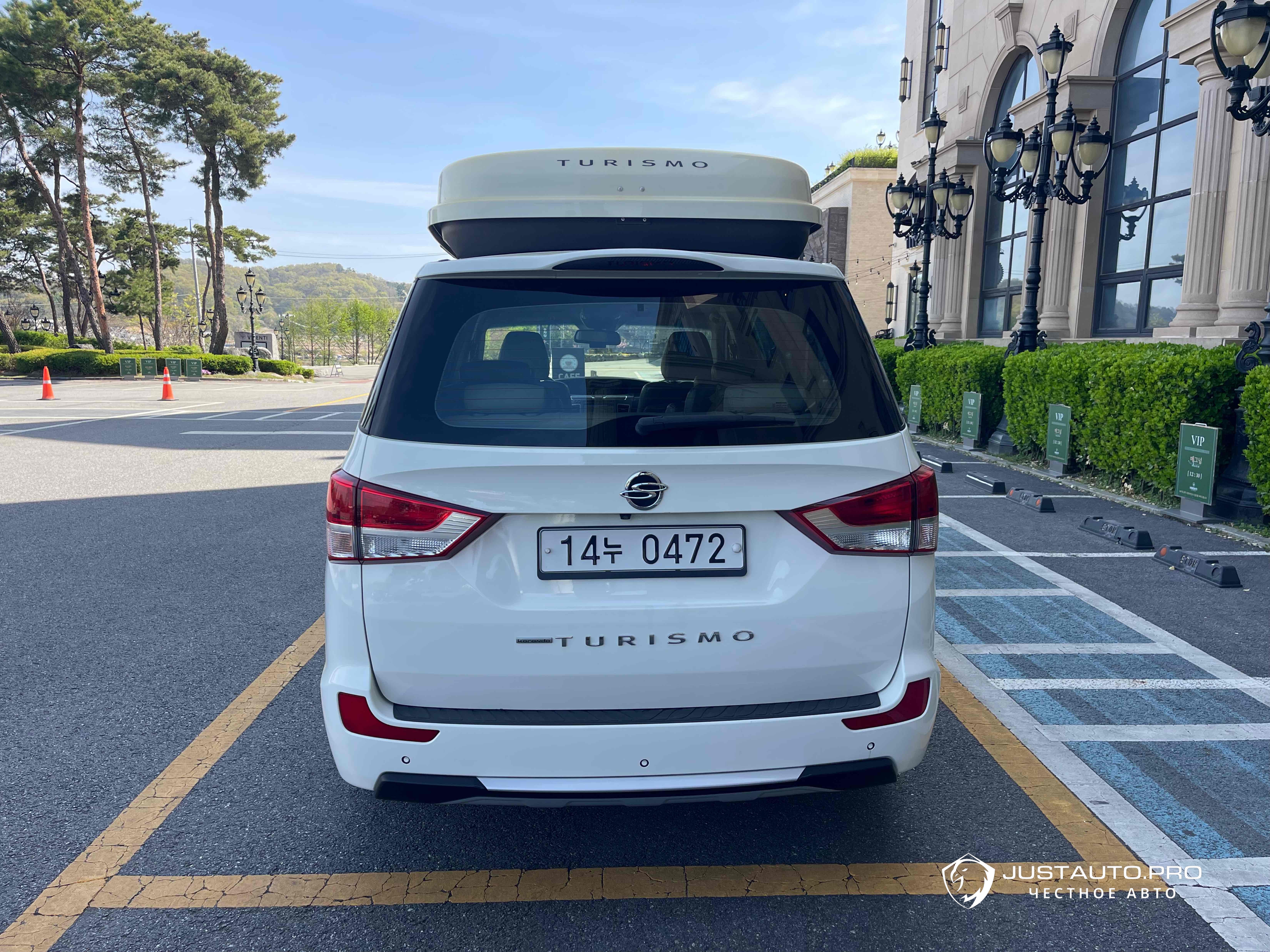 Автомобиль KG_Mobility_Ssangyong KORANDO