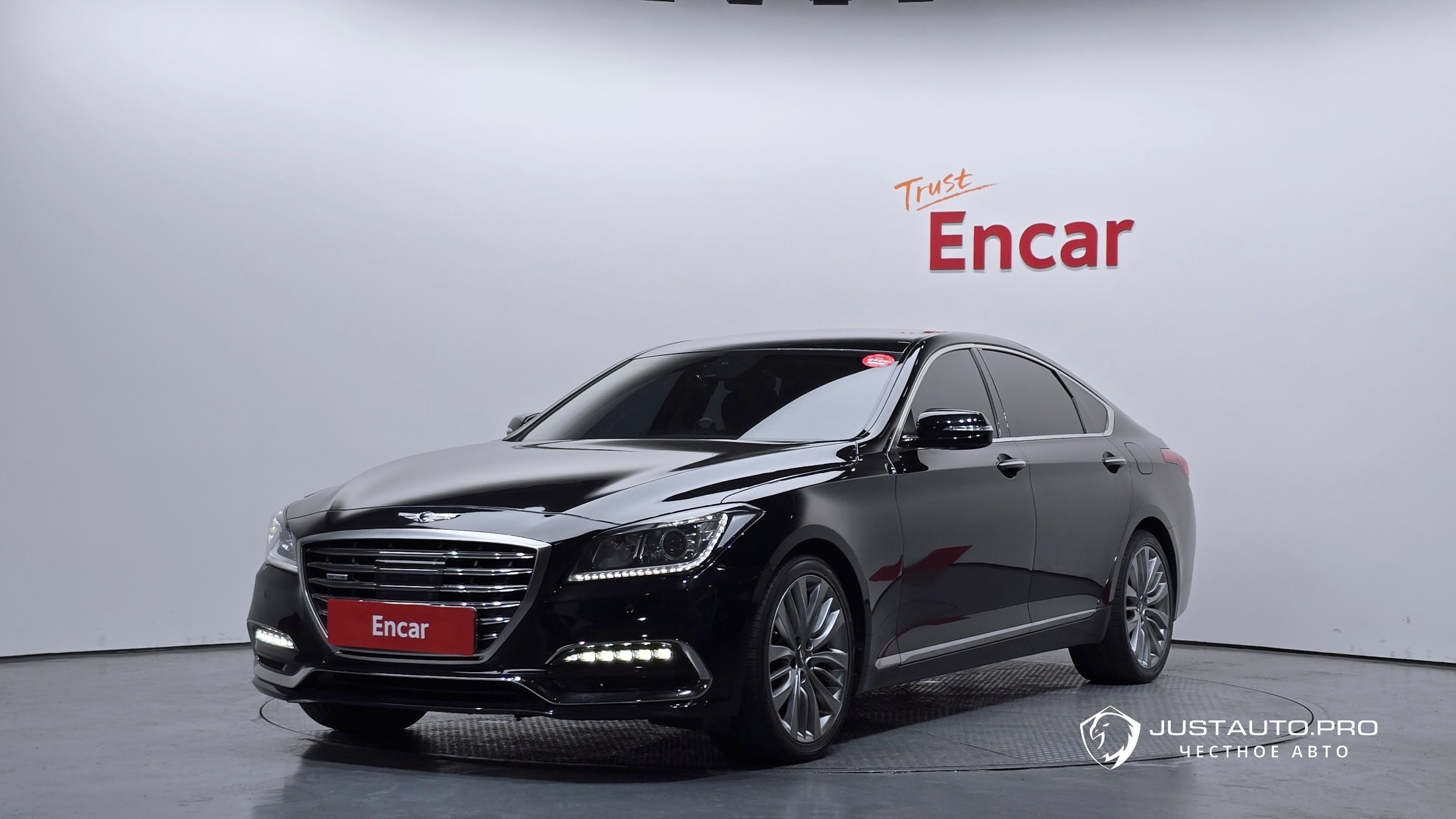 Автомобиль Hyundai Genesis
