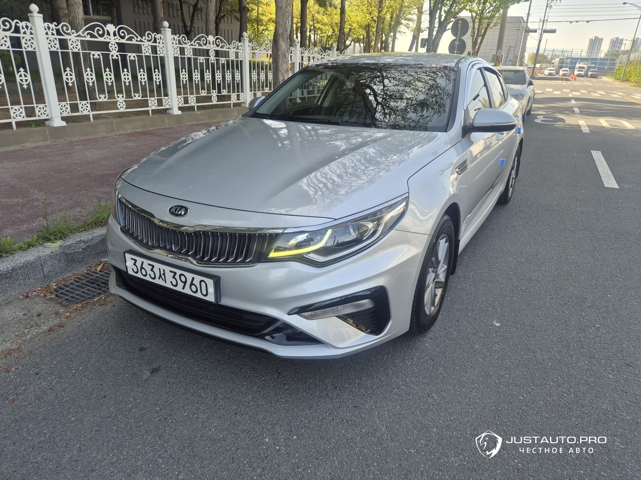 Автомобиль Kia K5
