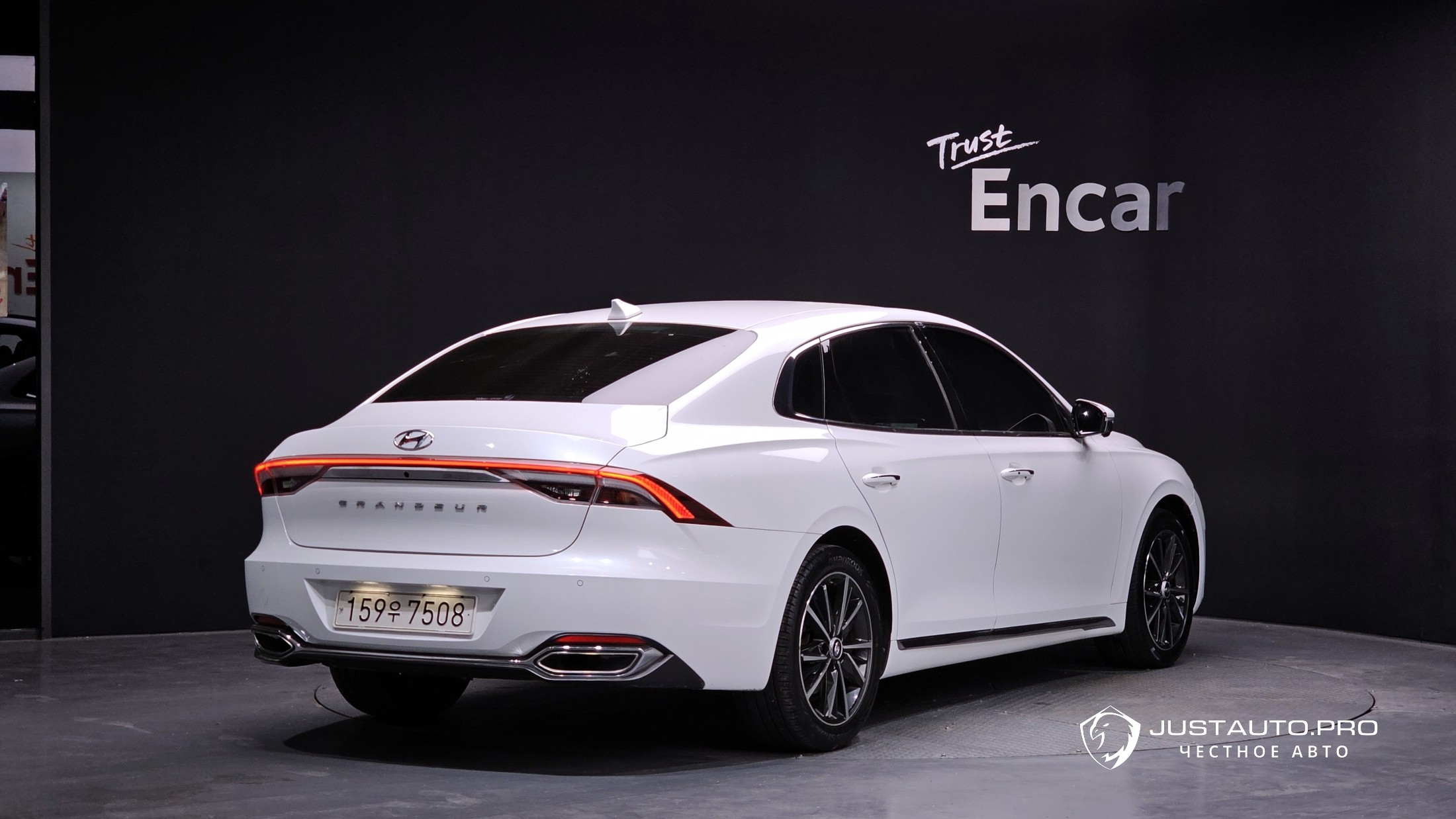Автомобиль Hyundai Grandeur