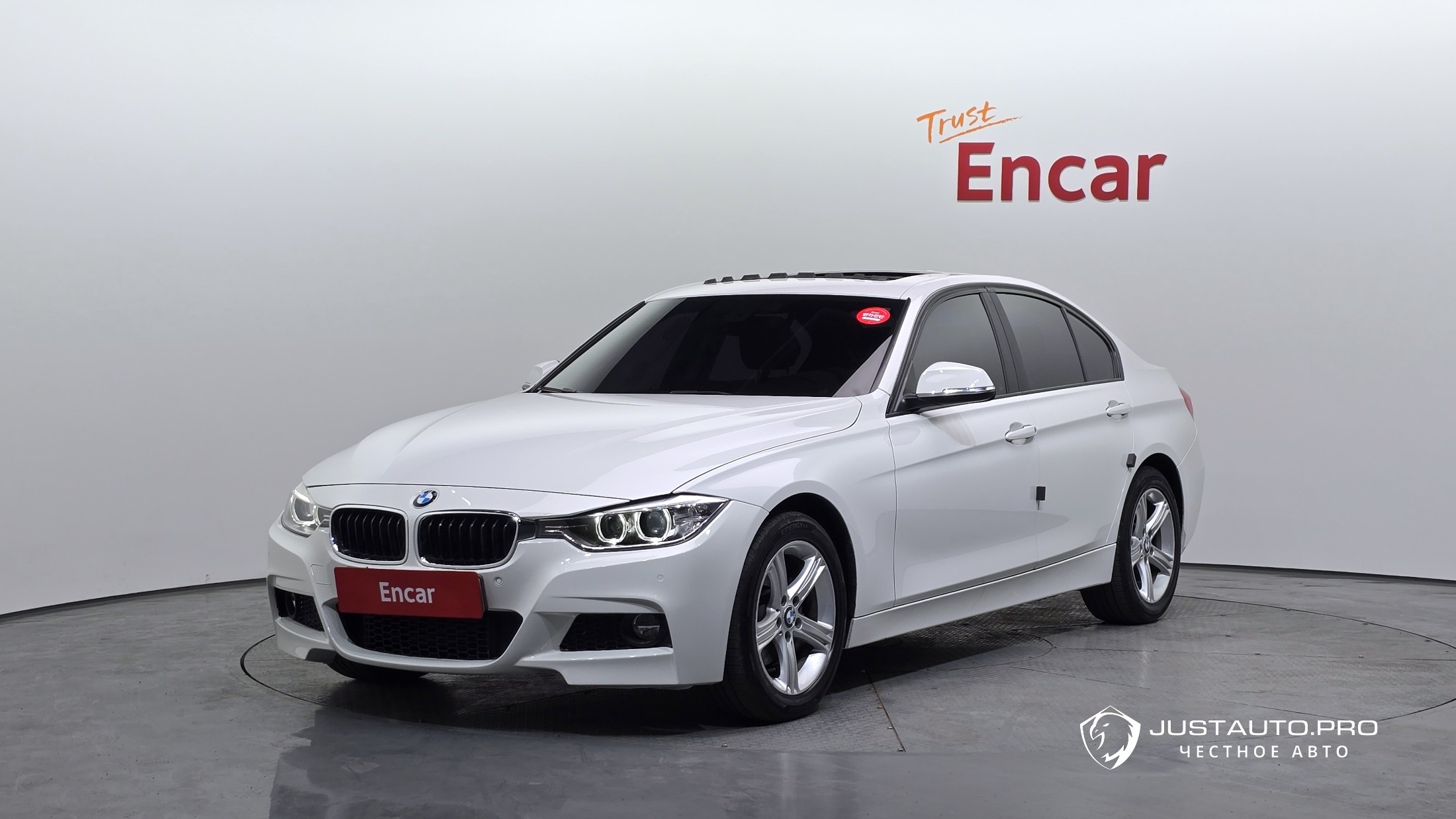 Автомобиль BMW 3-Series