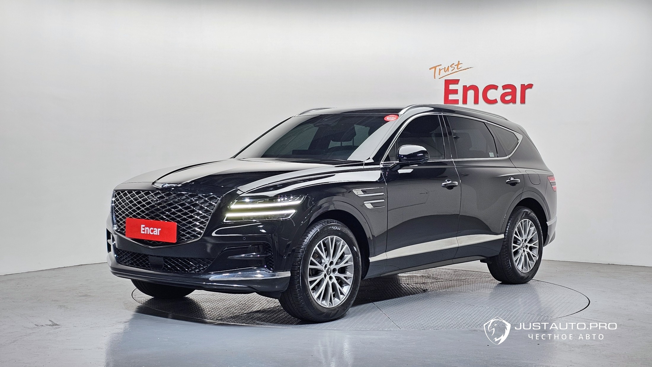 Автомобиль Genesis GV80