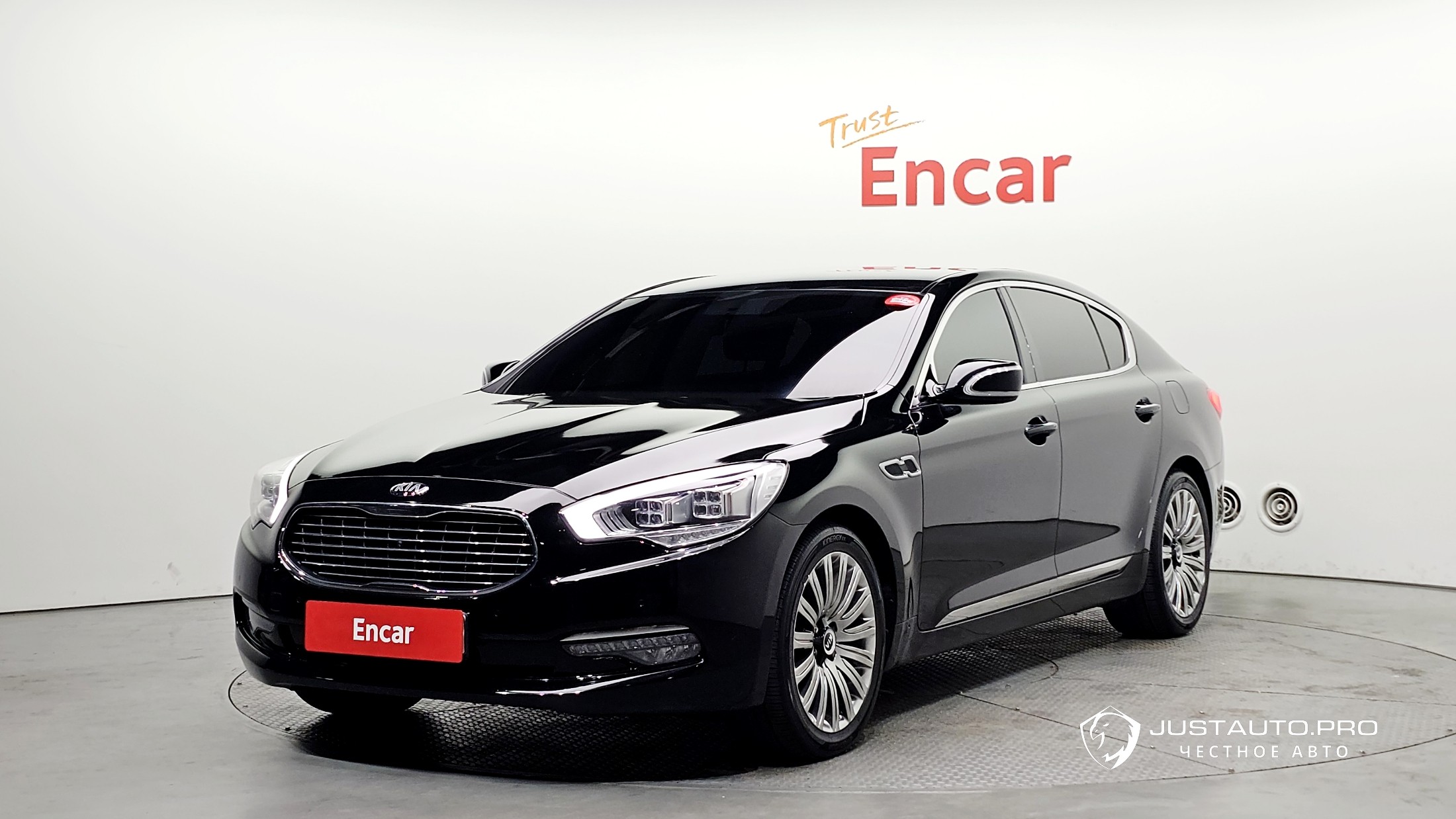 Автомобиль Kia K9
