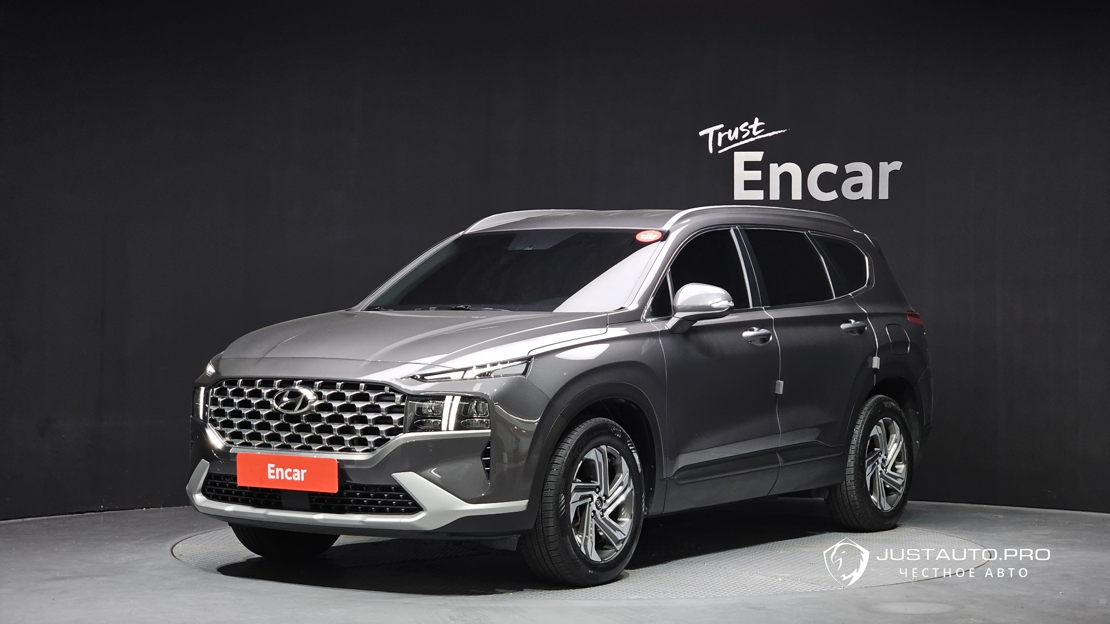 Автомобиль Hyundai Santafe
