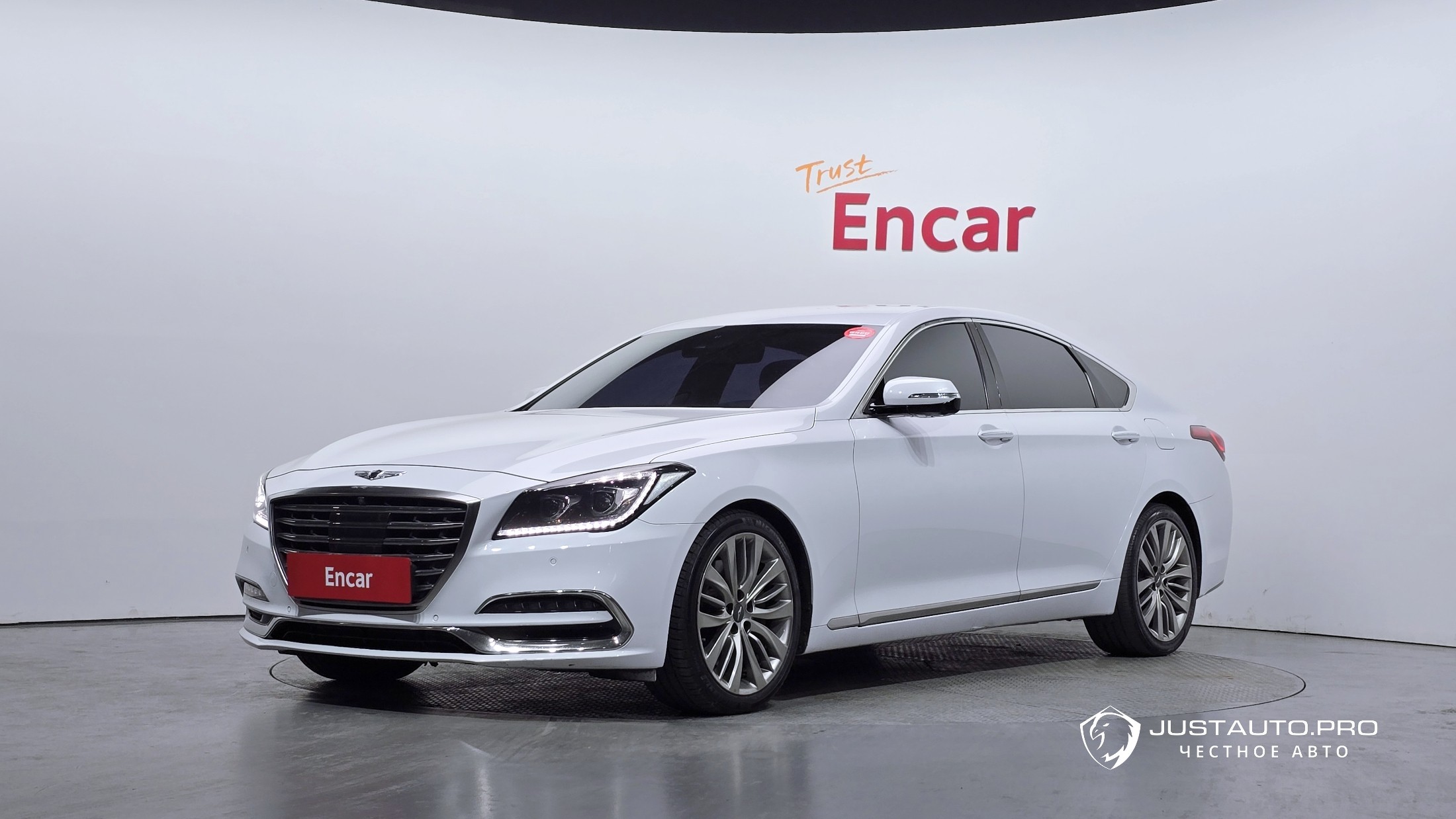Автомобиль Genesis G80