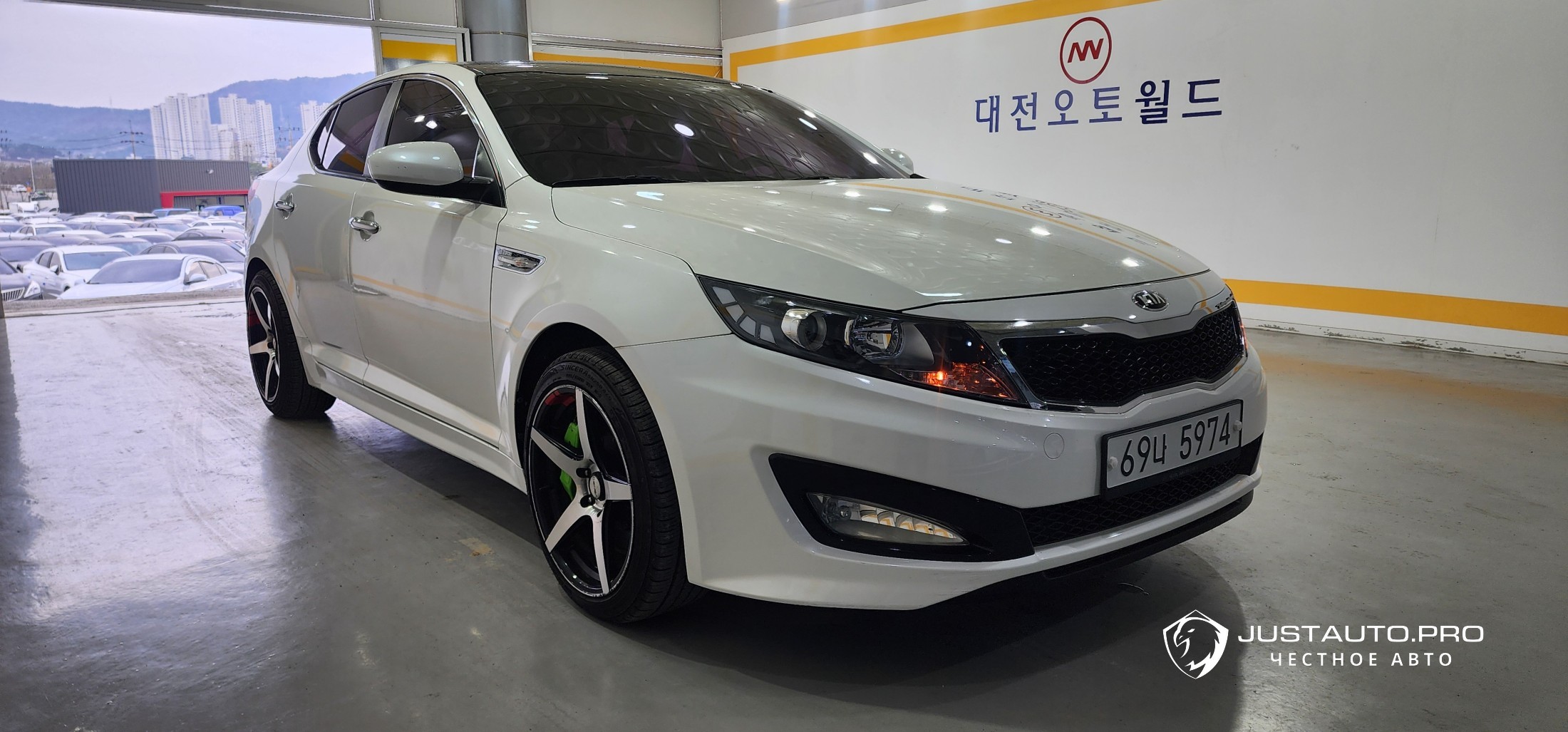 Автомобиль Kia K5