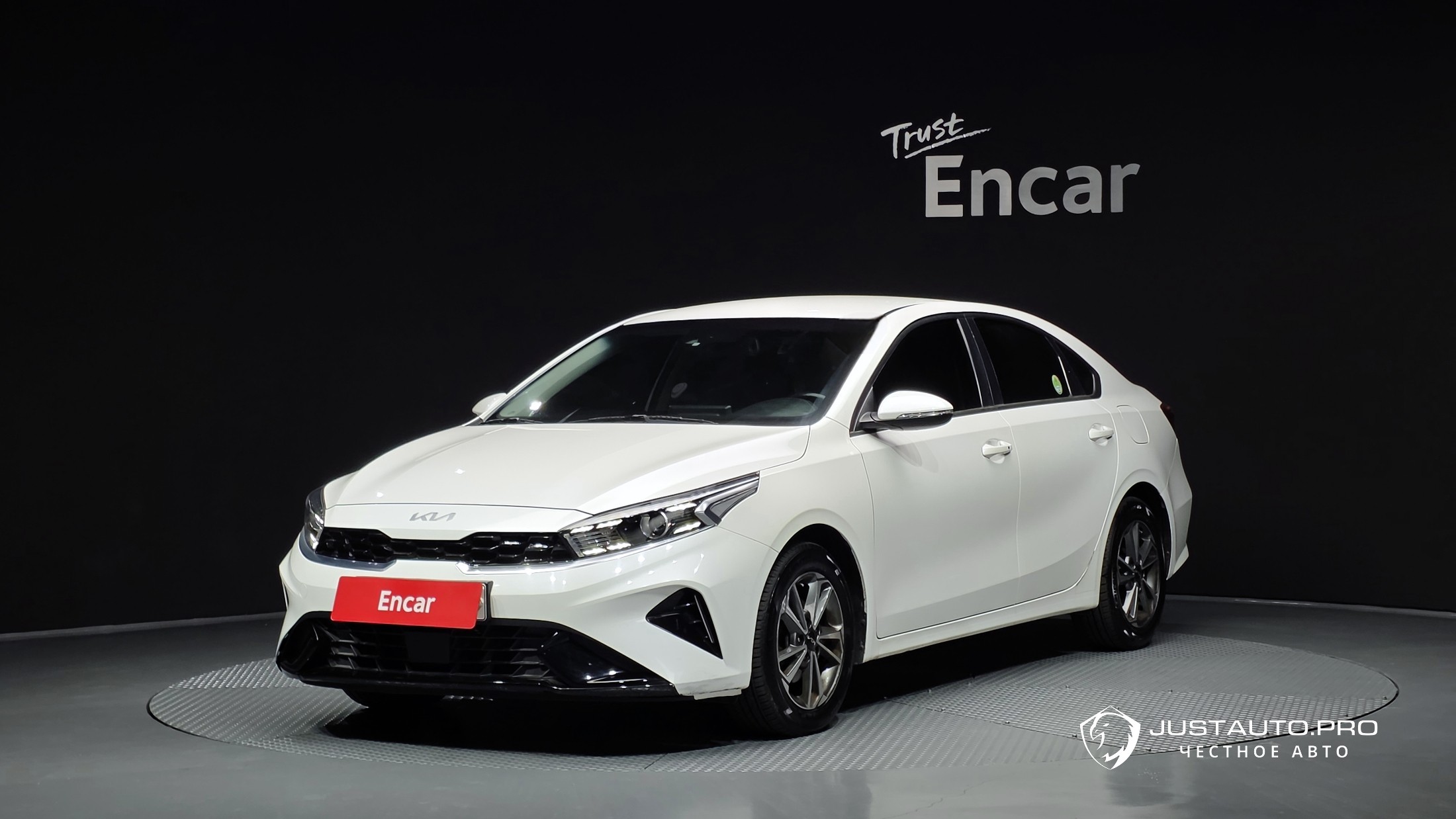 Автомобиль Kia K3