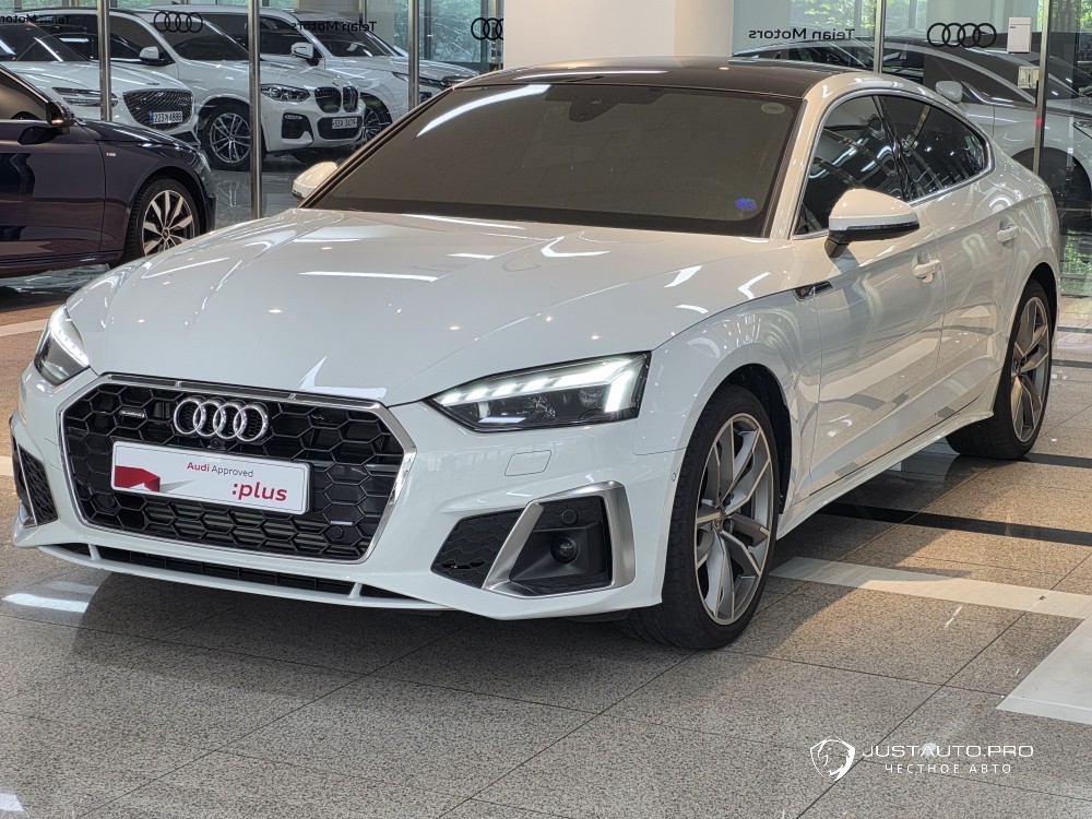 Автомобиль Audi A5