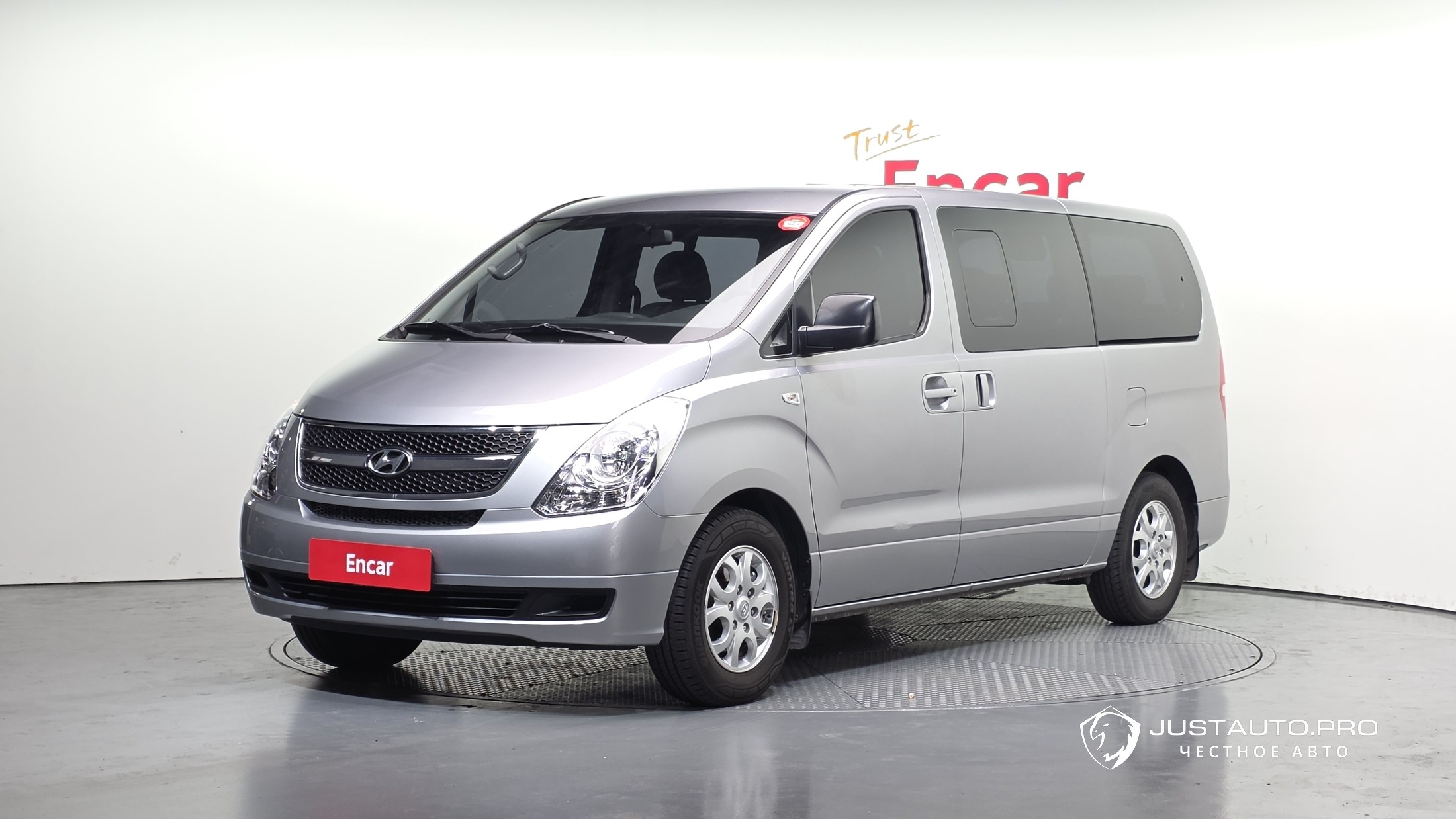 Автомобиль Hyundai Starex