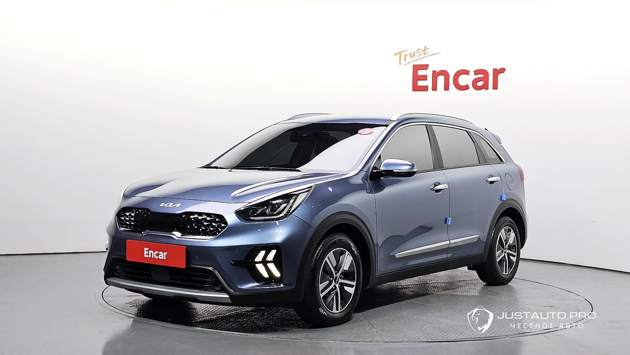 Автомобиль Kia Niro