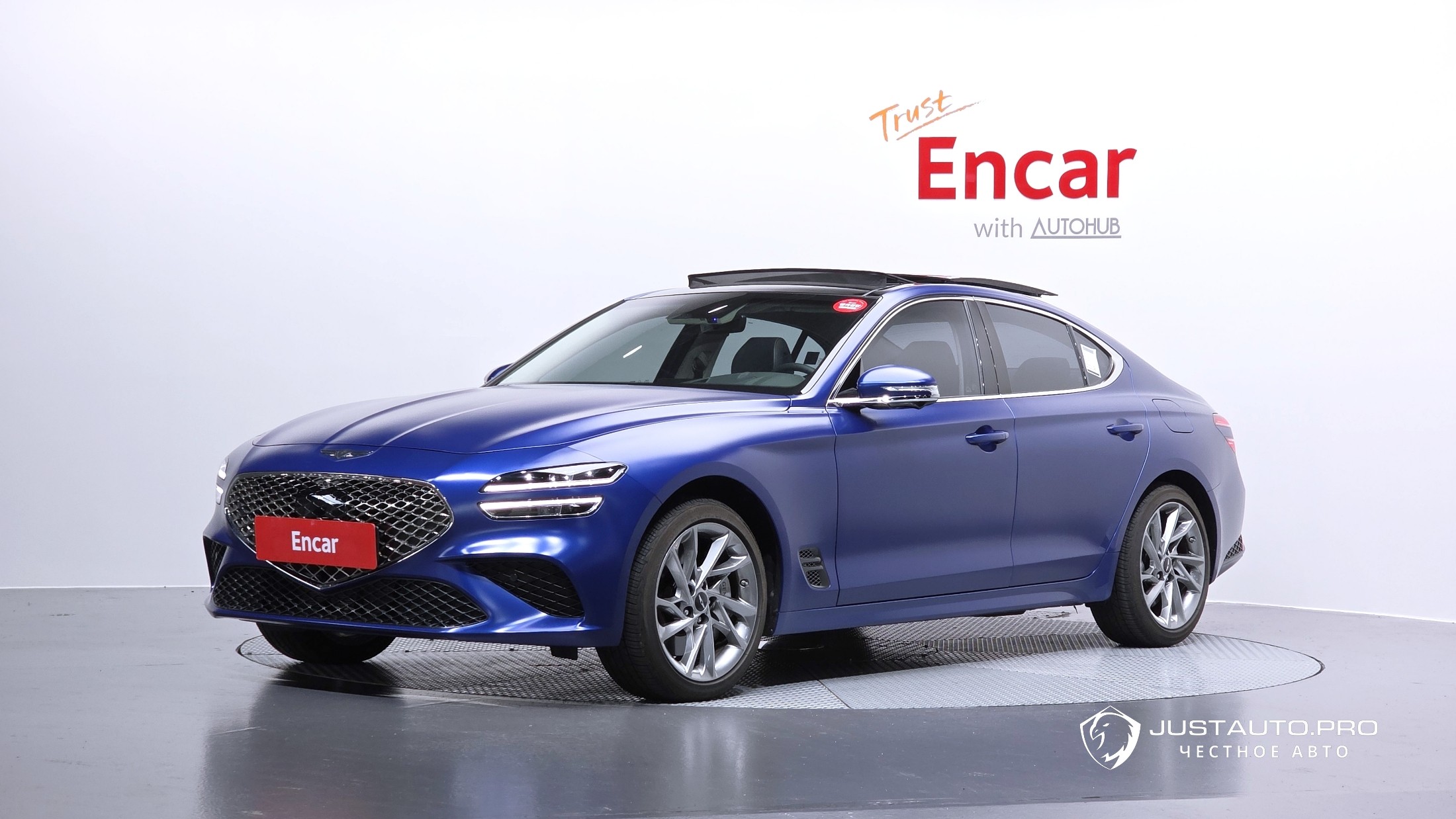 Автомобиль Genesis G70