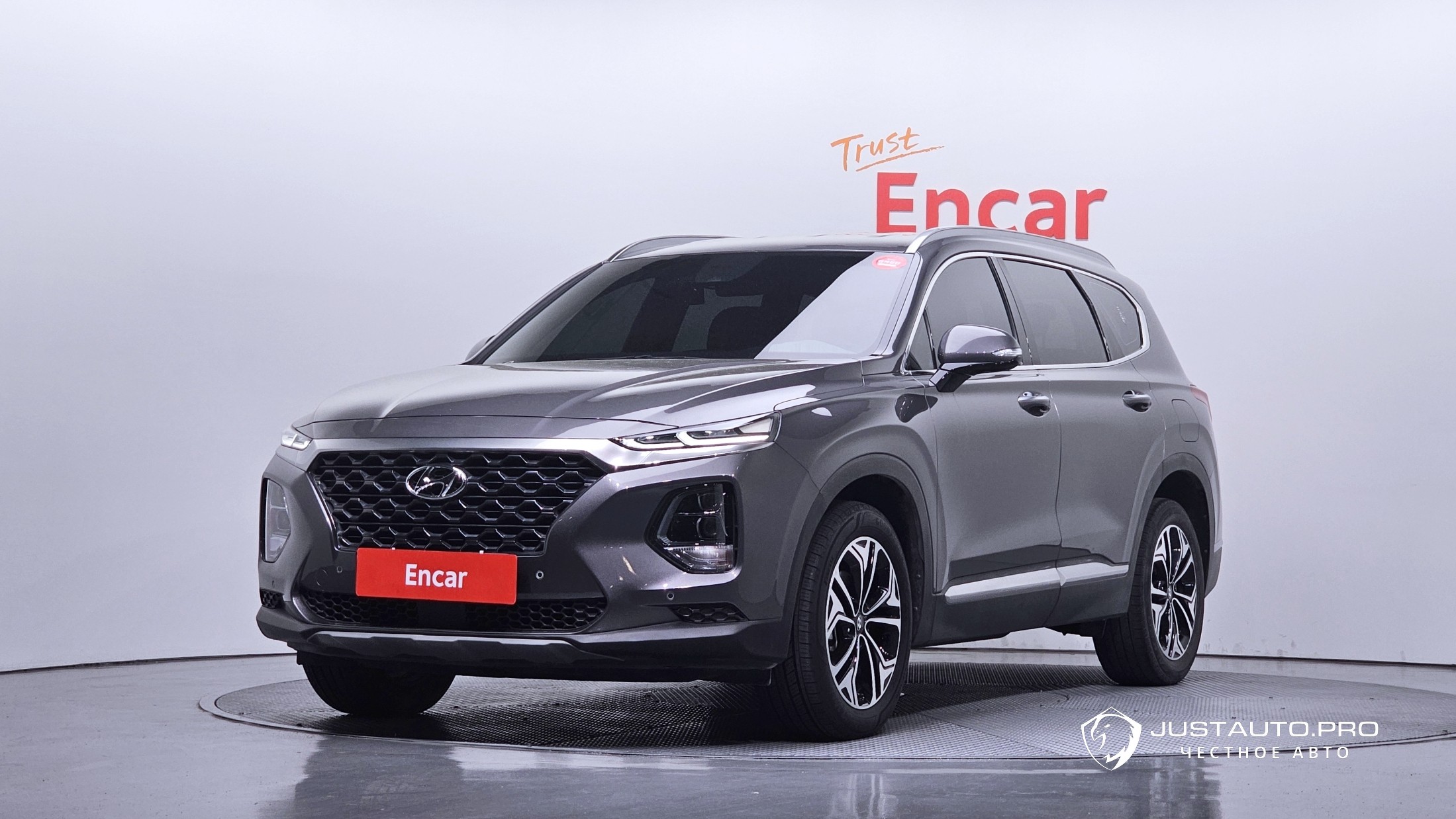 Автомобиль Hyundai Santafe
