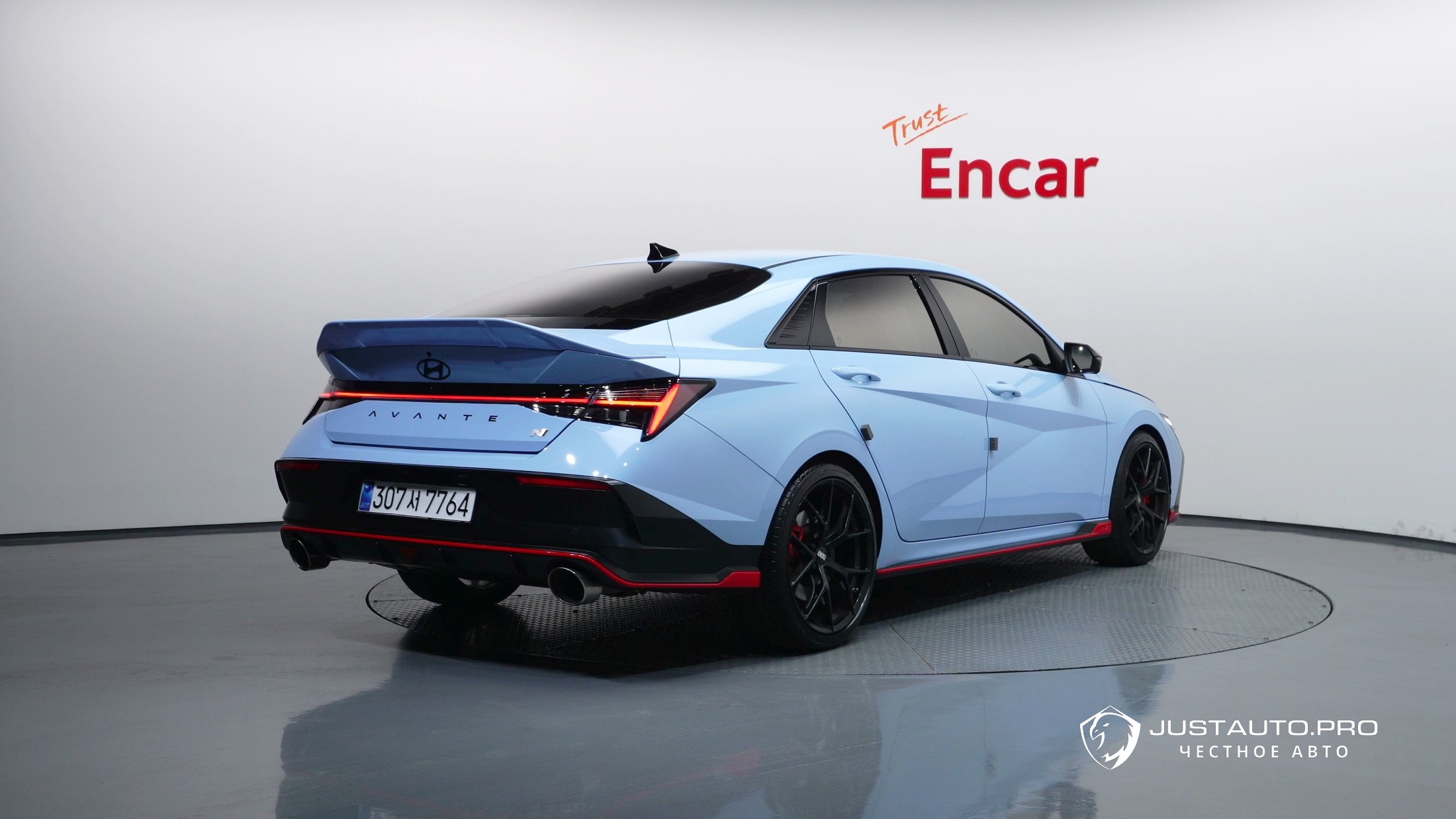 Автомобиль Hyundai AVANTE