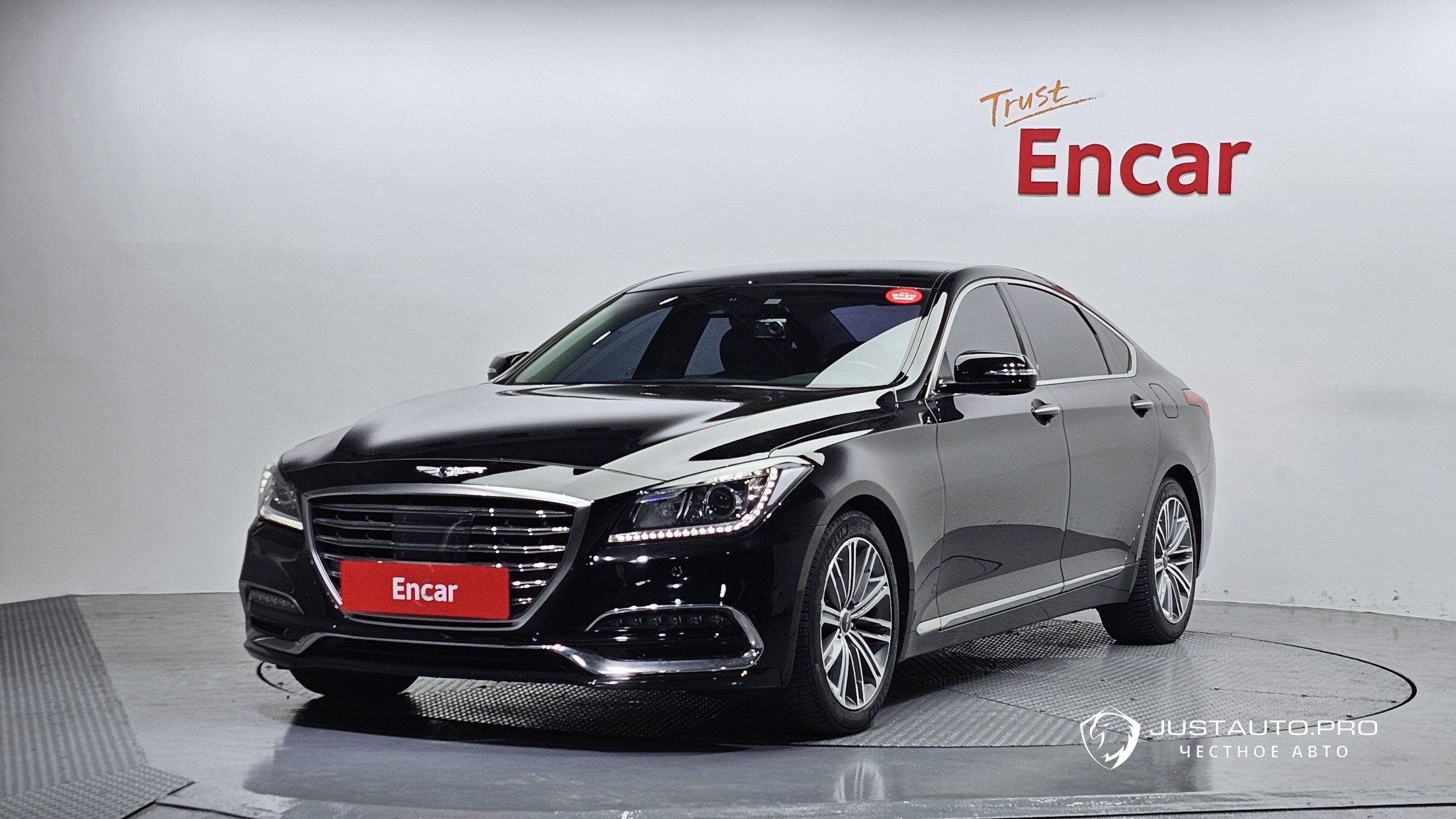Автомобиль Genesis G80