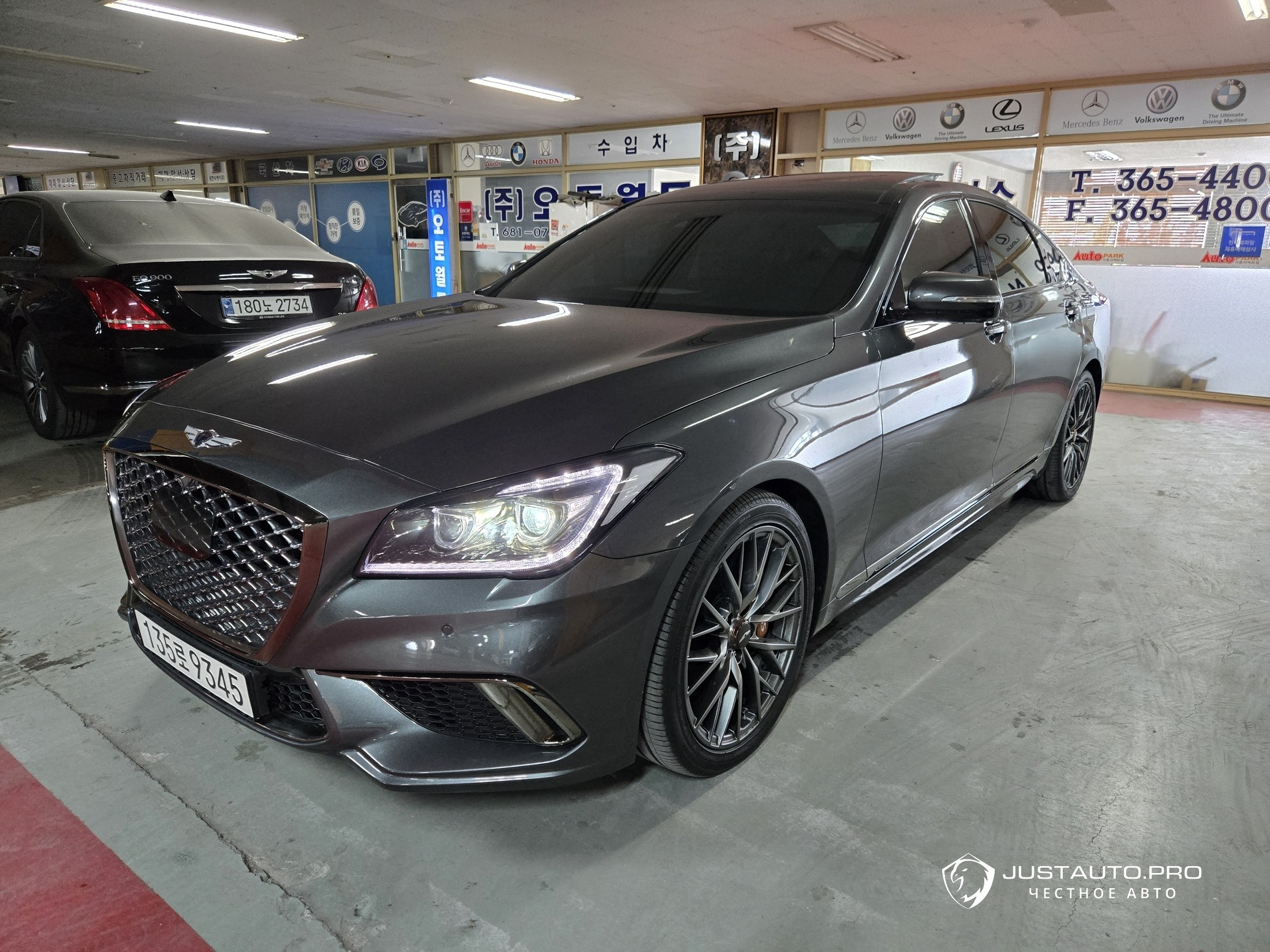 Автомобиль Genesis G80