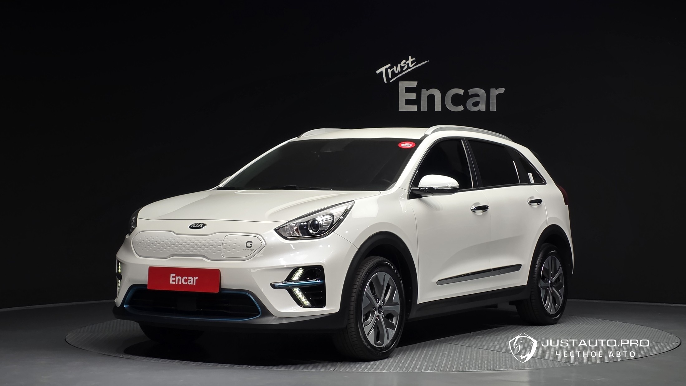Автомобиль Kia Niro