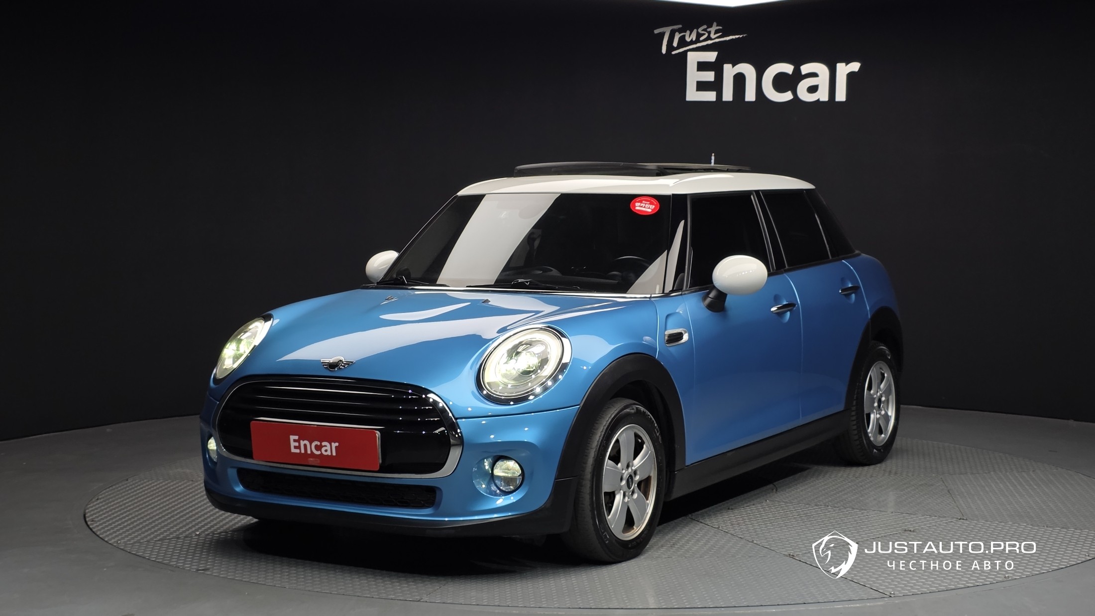 Автомобиль Mini Cooper