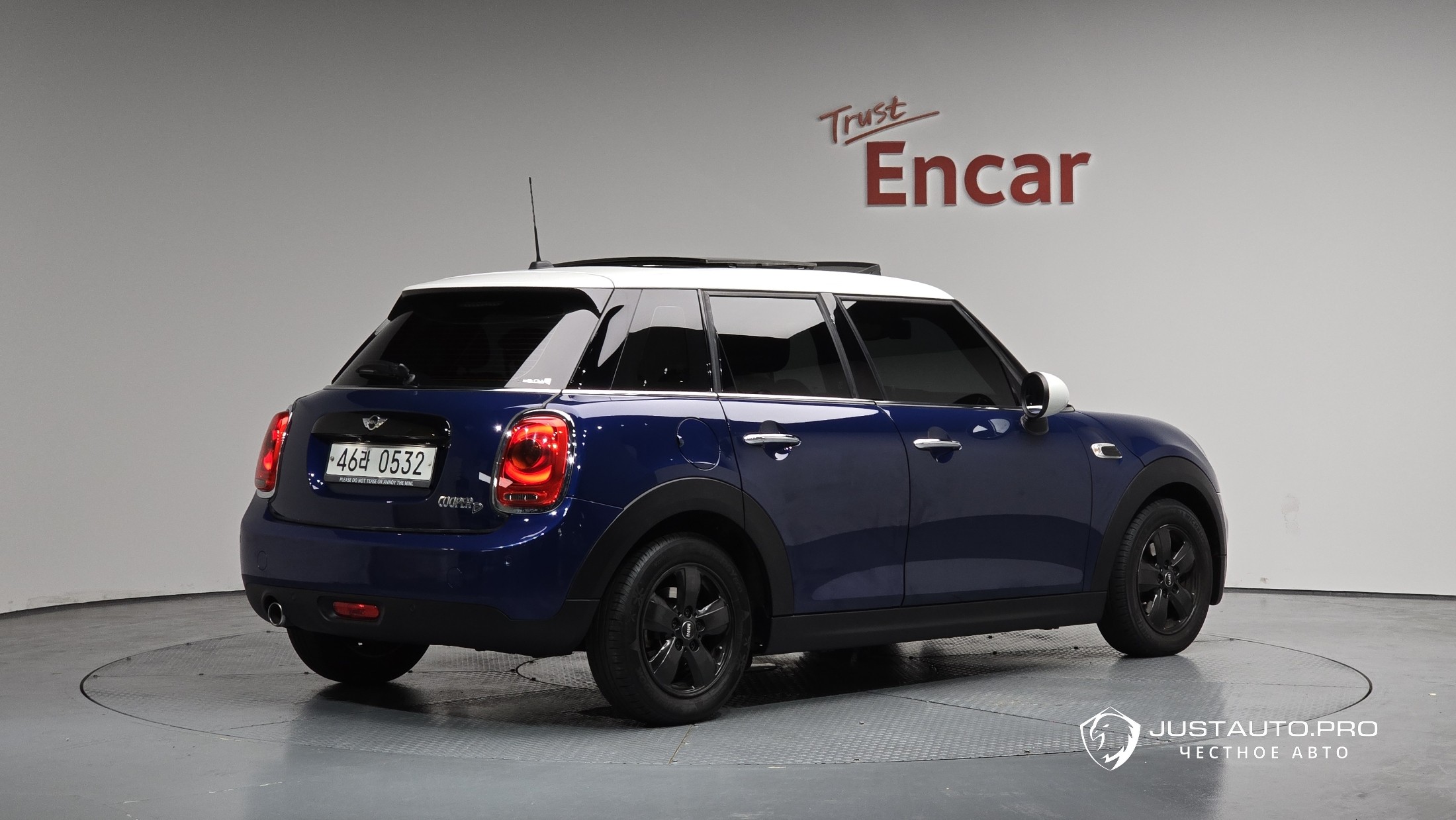Автомобиль Mini Cooper
