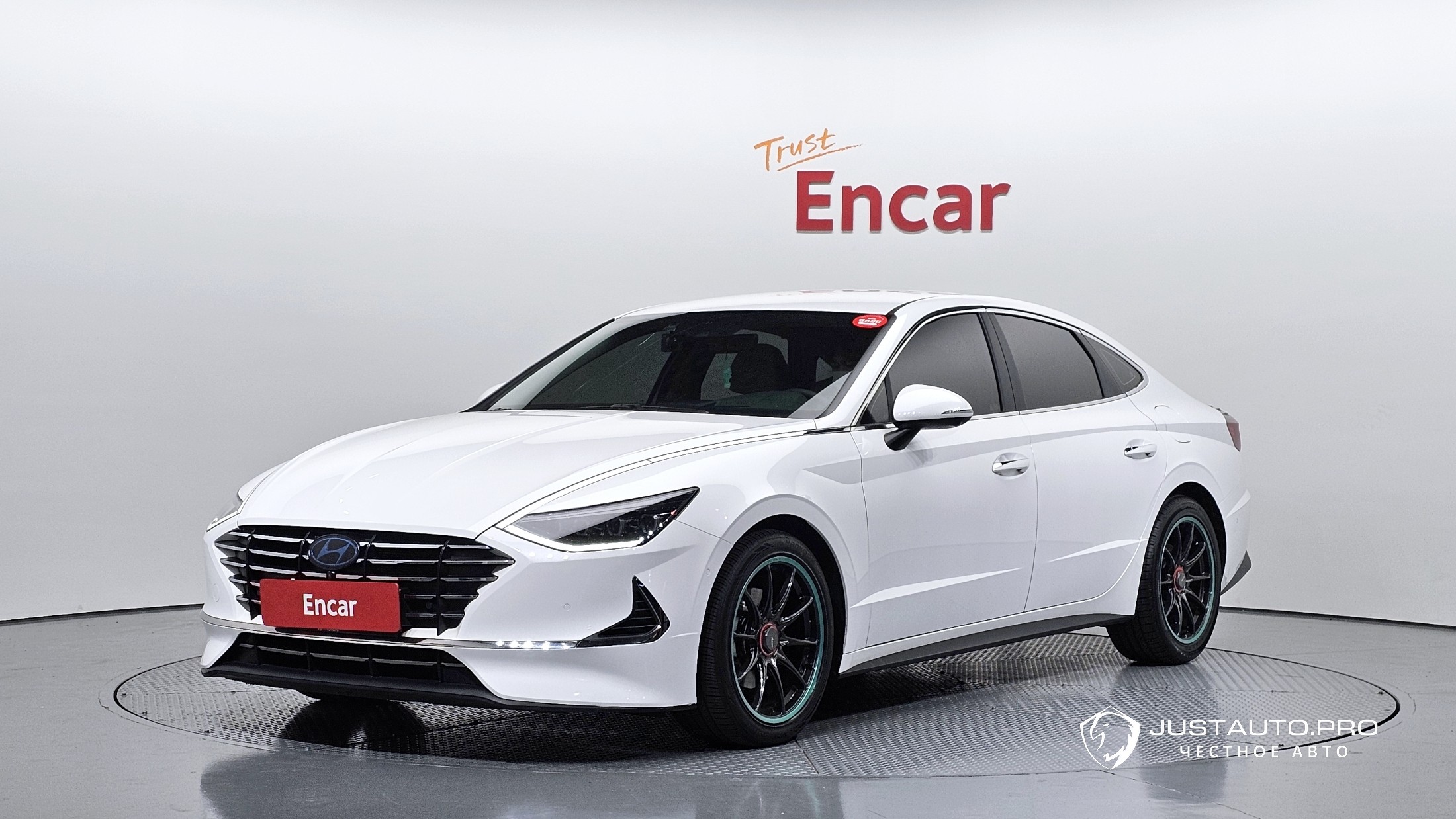 Автомобиль Hyundai Sonata