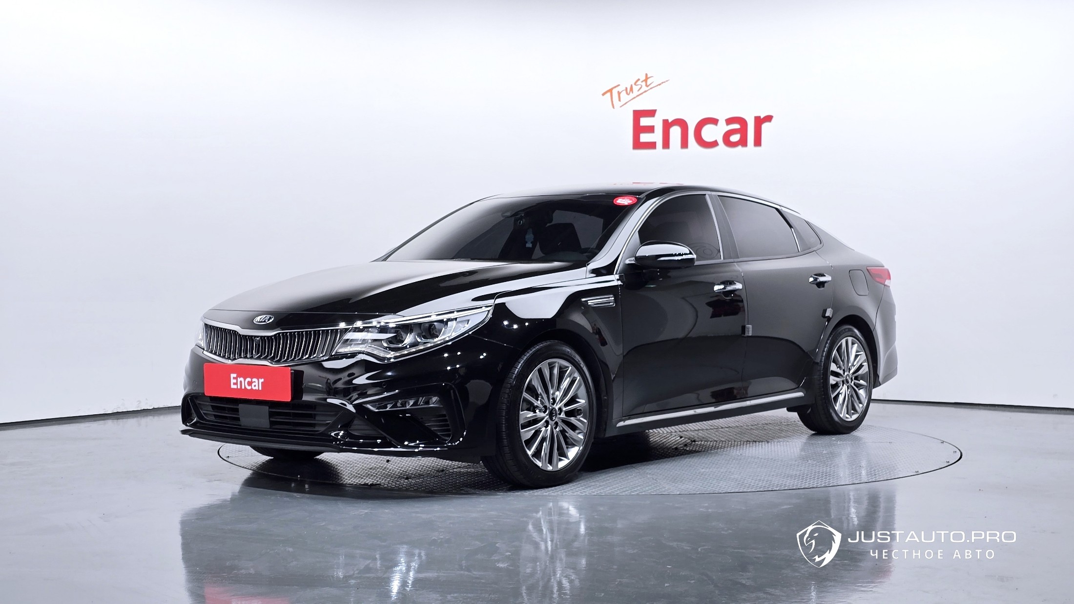 Автомобиль Kia K5