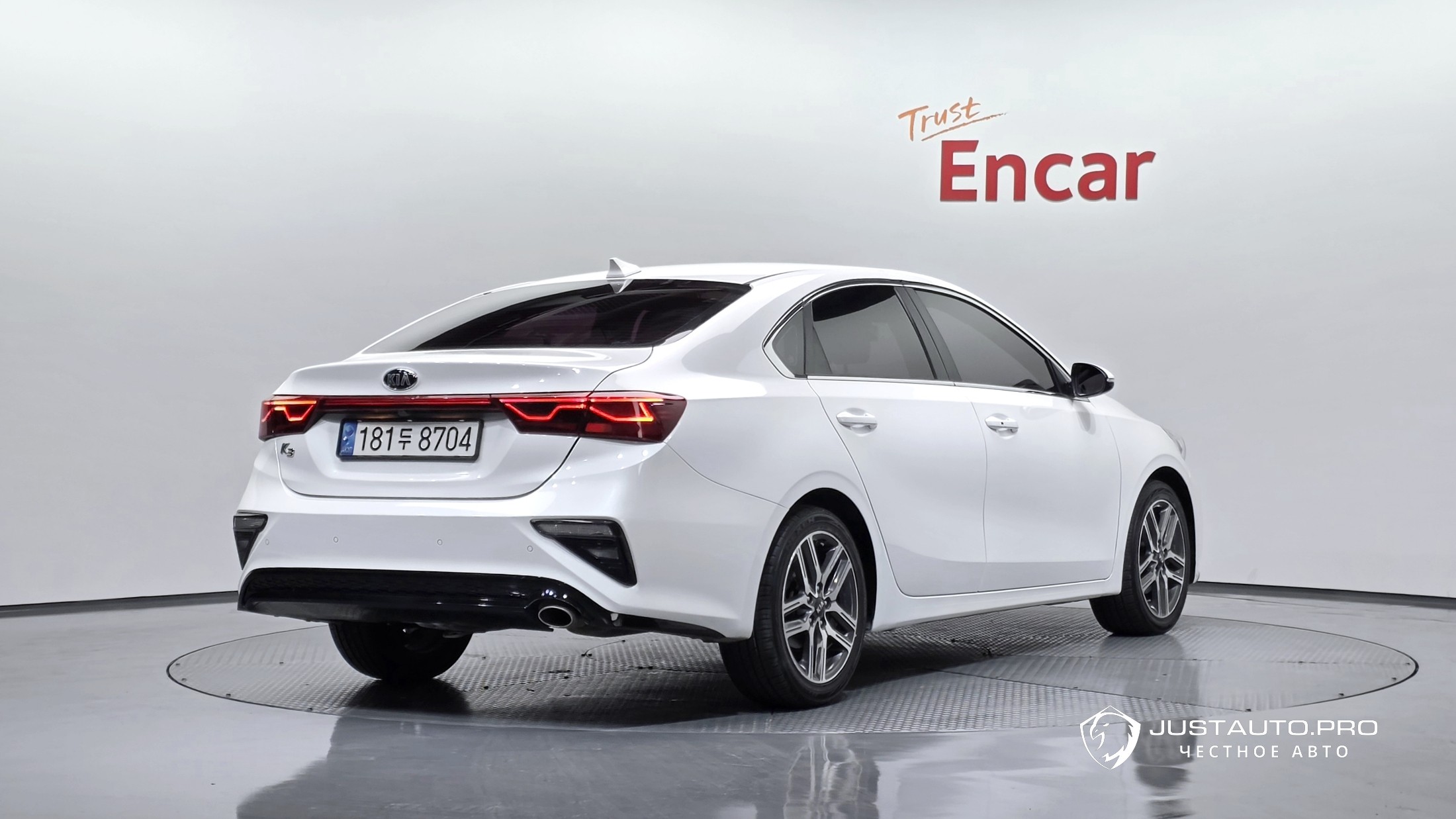 Автомобиль Kia K3