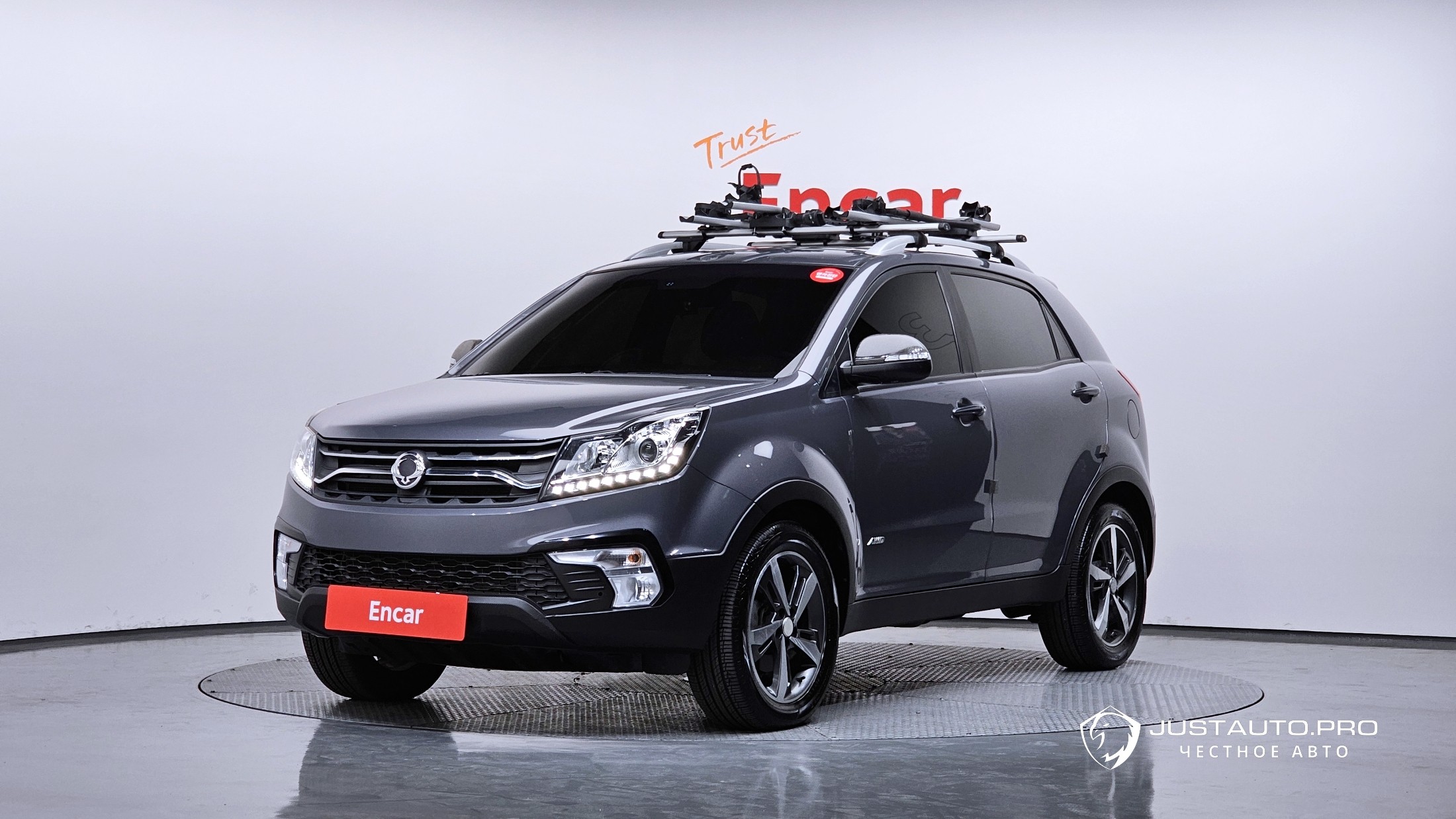 Автомобиль KG_Mobility_Ssangyong KORANDO