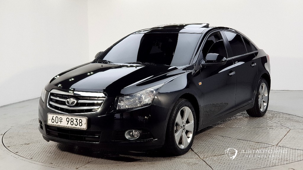 Автомобиль ChevroletGMDaewoo Lacetti