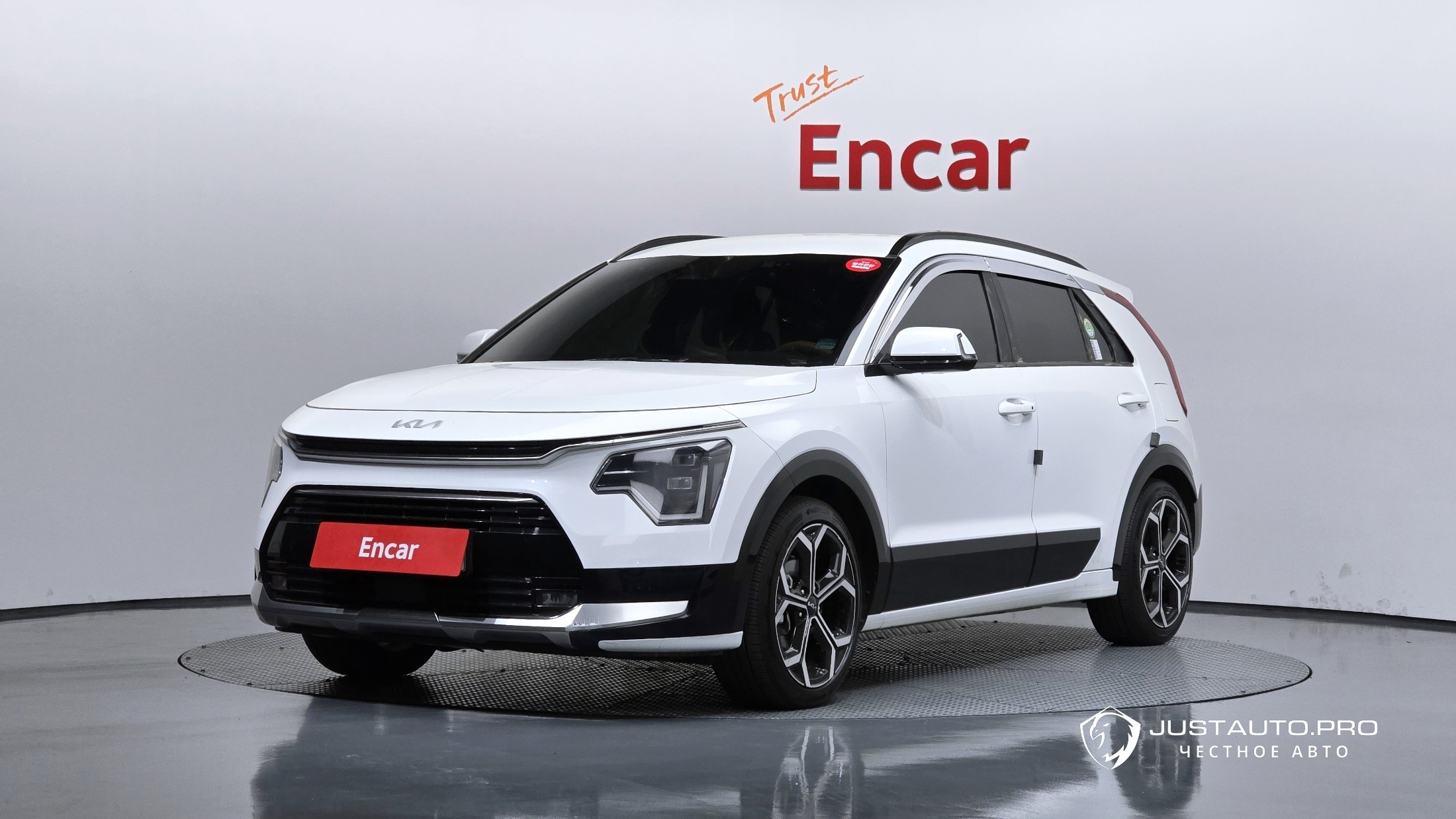 Автомобиль Kia Niro