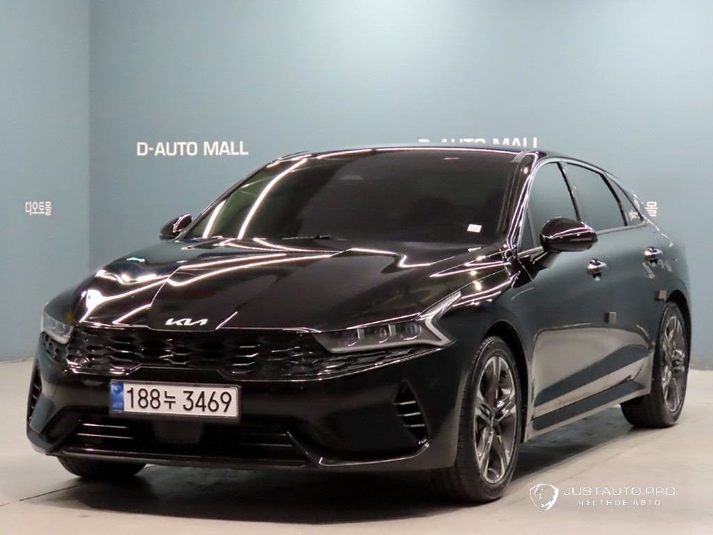 Автомобиль Kia K5