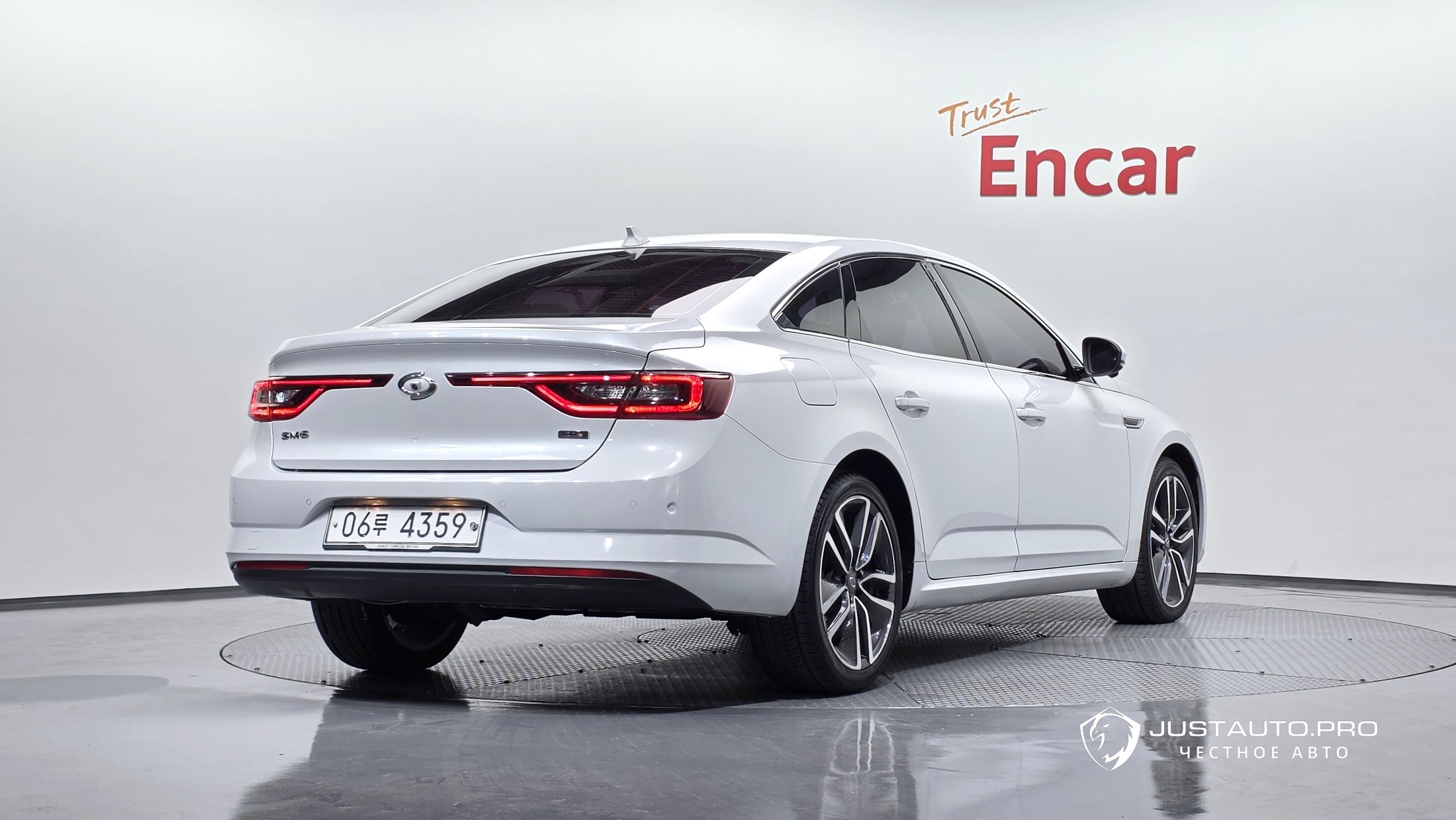 Автомобиль Renault-KoreaSamsung SM6