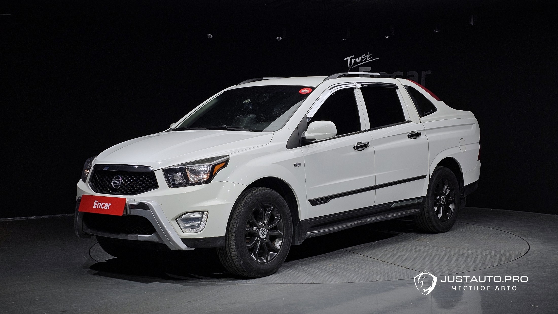 Автомобиль KG_Mobility_Ssangyong KORANDO