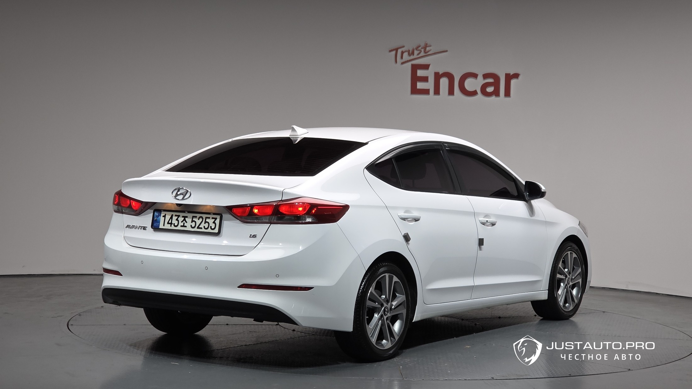 Автомобиль Hyundai AVANTE