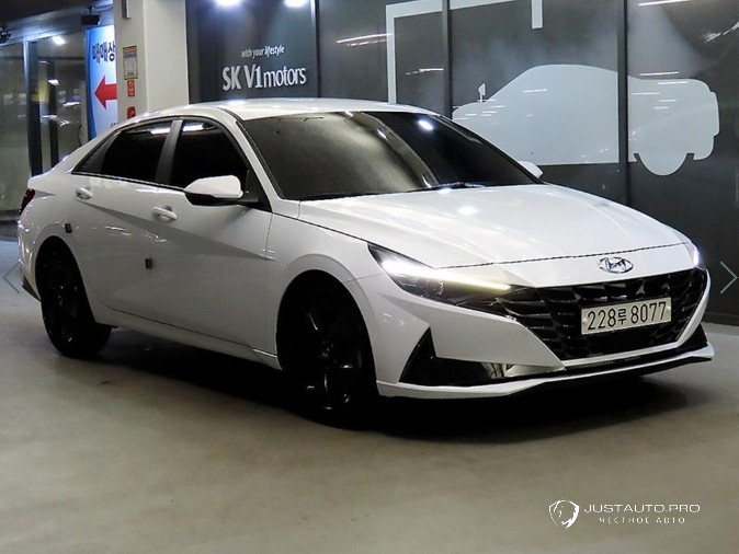 Автомобиль Hyundai AVANTE