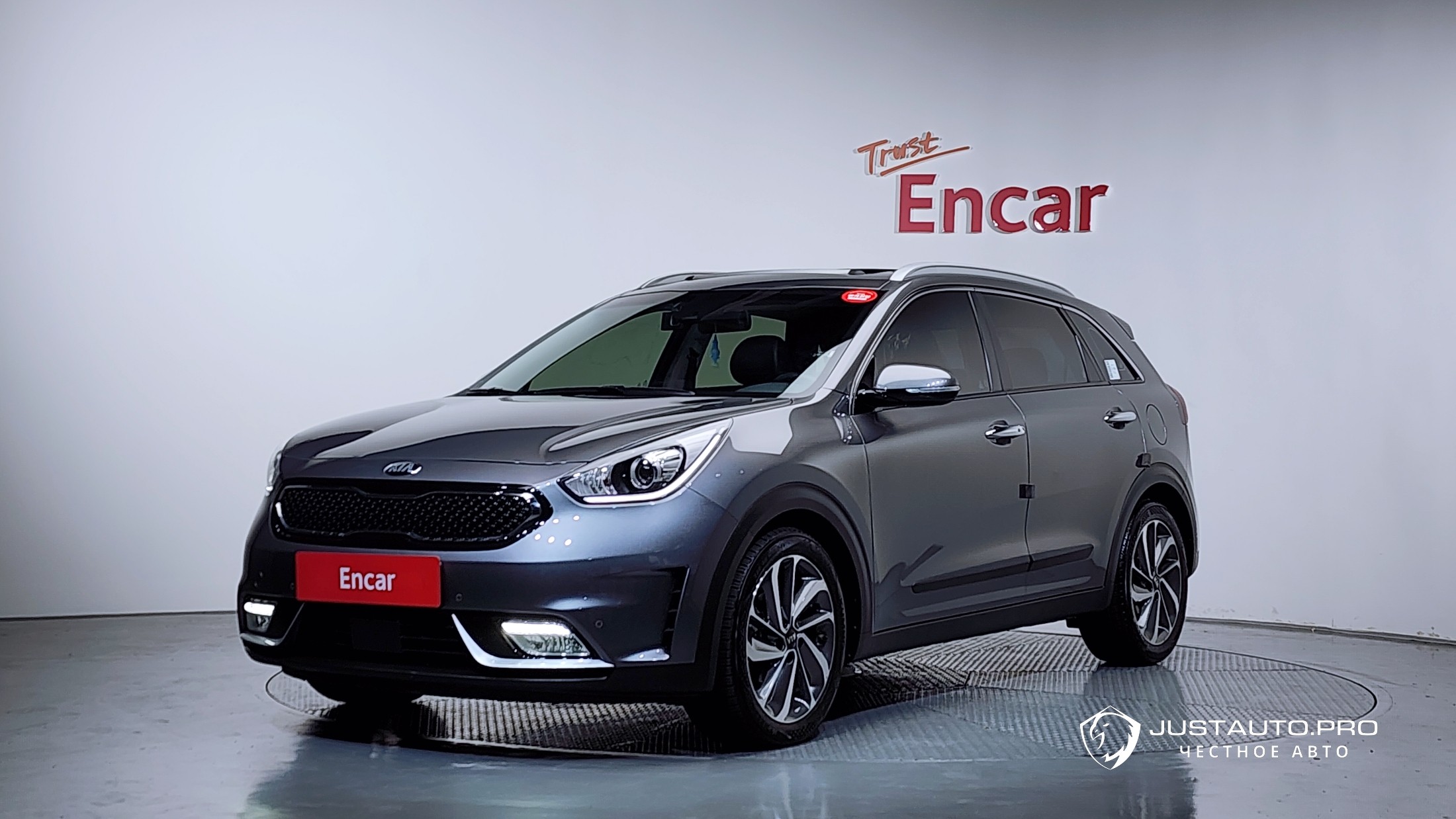 Автомобиль Kia Niro