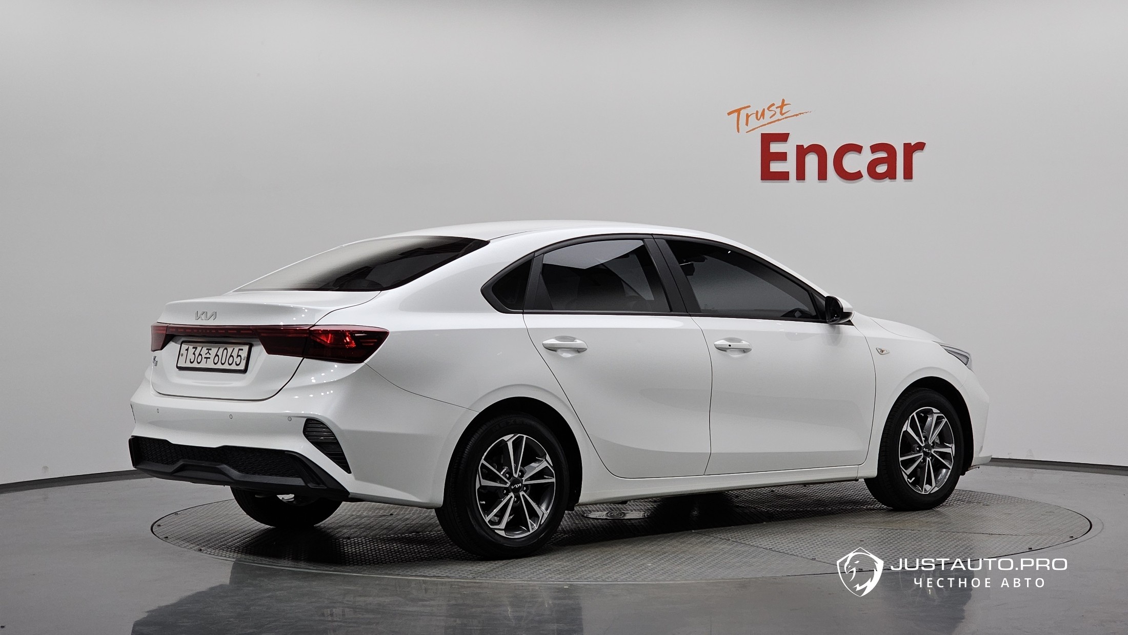 Автомобиль Kia K3