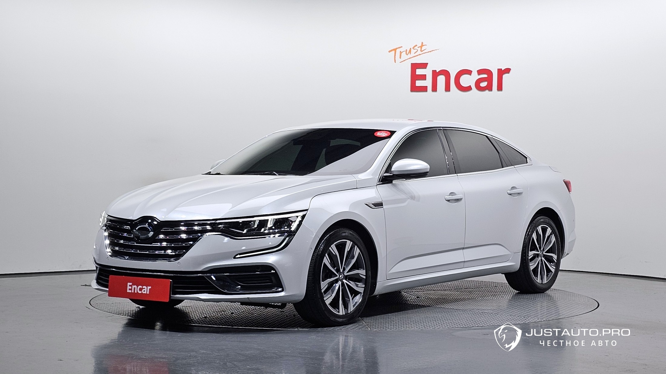 Автомобиль Renault-KoreaSamsung SM6