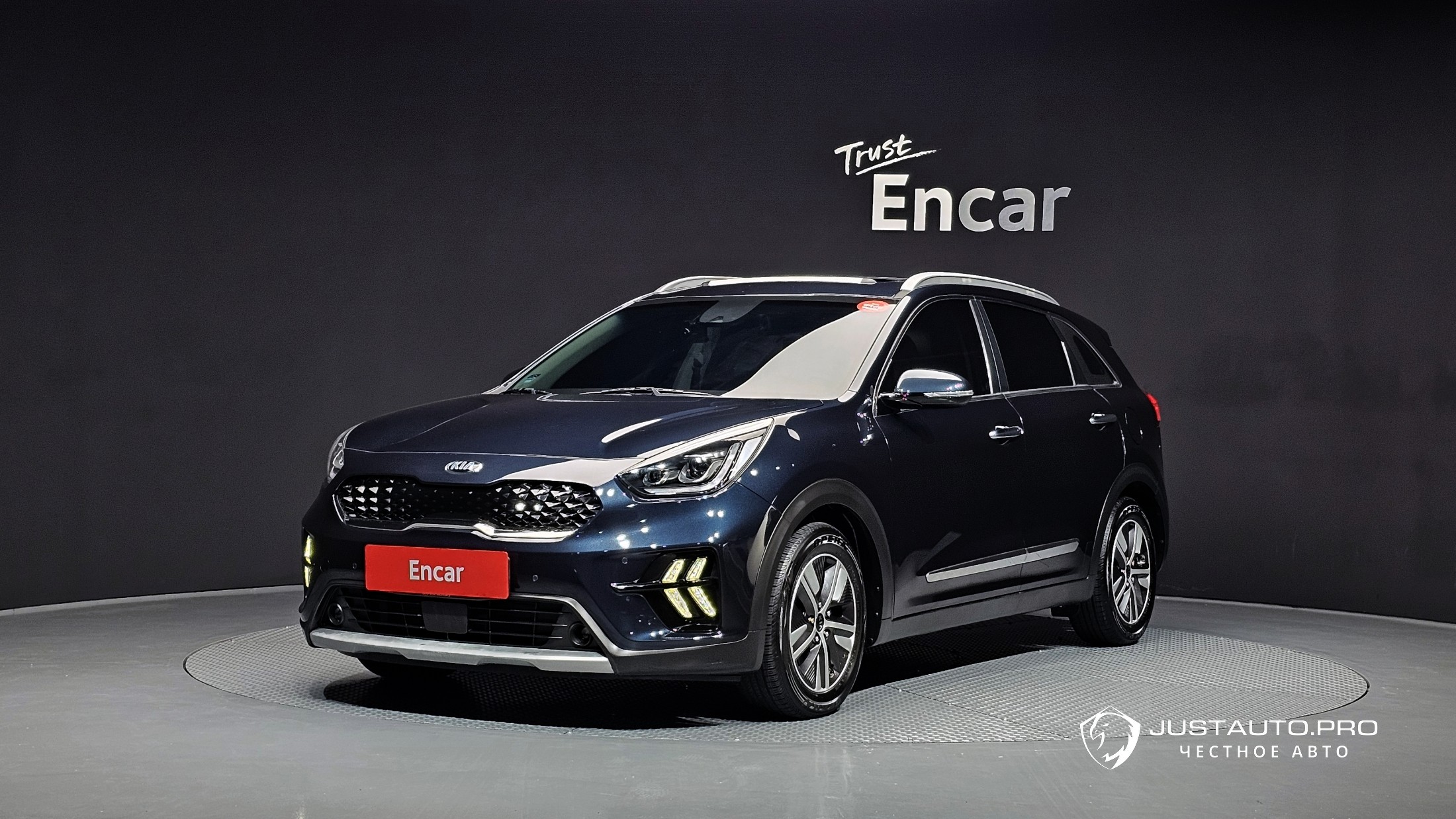 Автомобиль Kia Niro