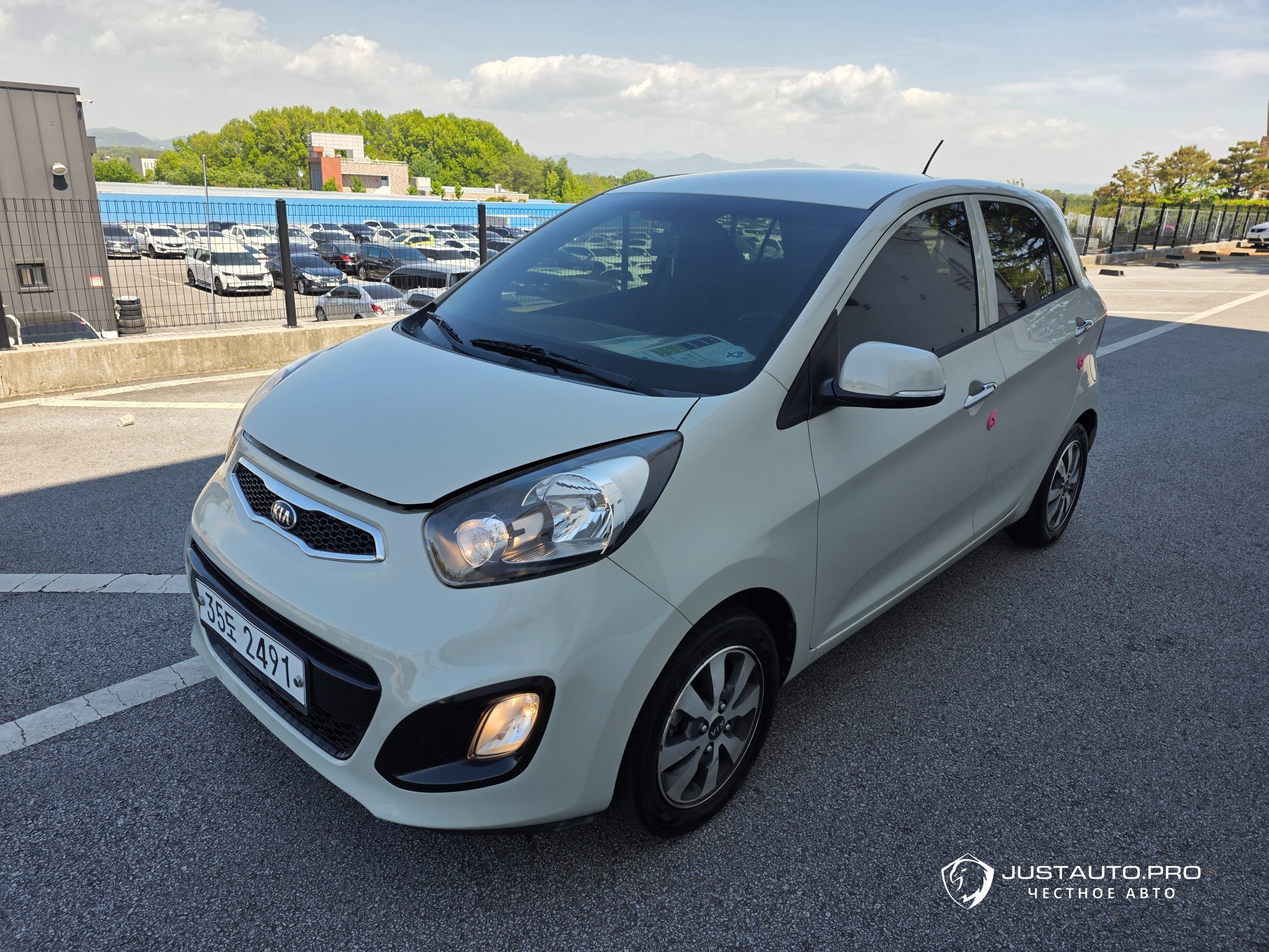 Автомобиль Kia morning