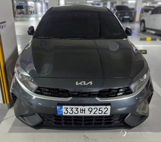 Автомобиль Kia K3