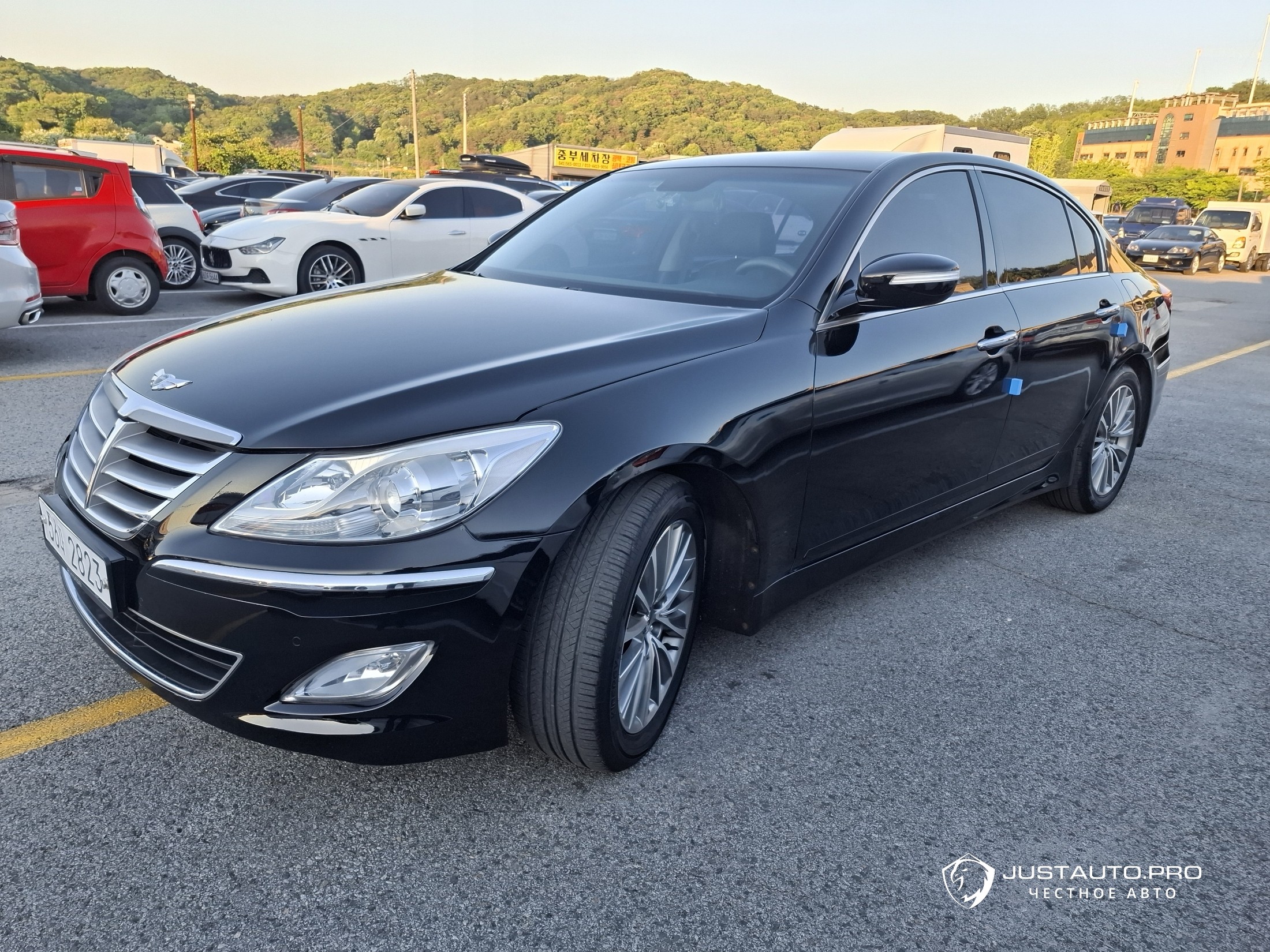 Автомобиль Hyundai Genesis