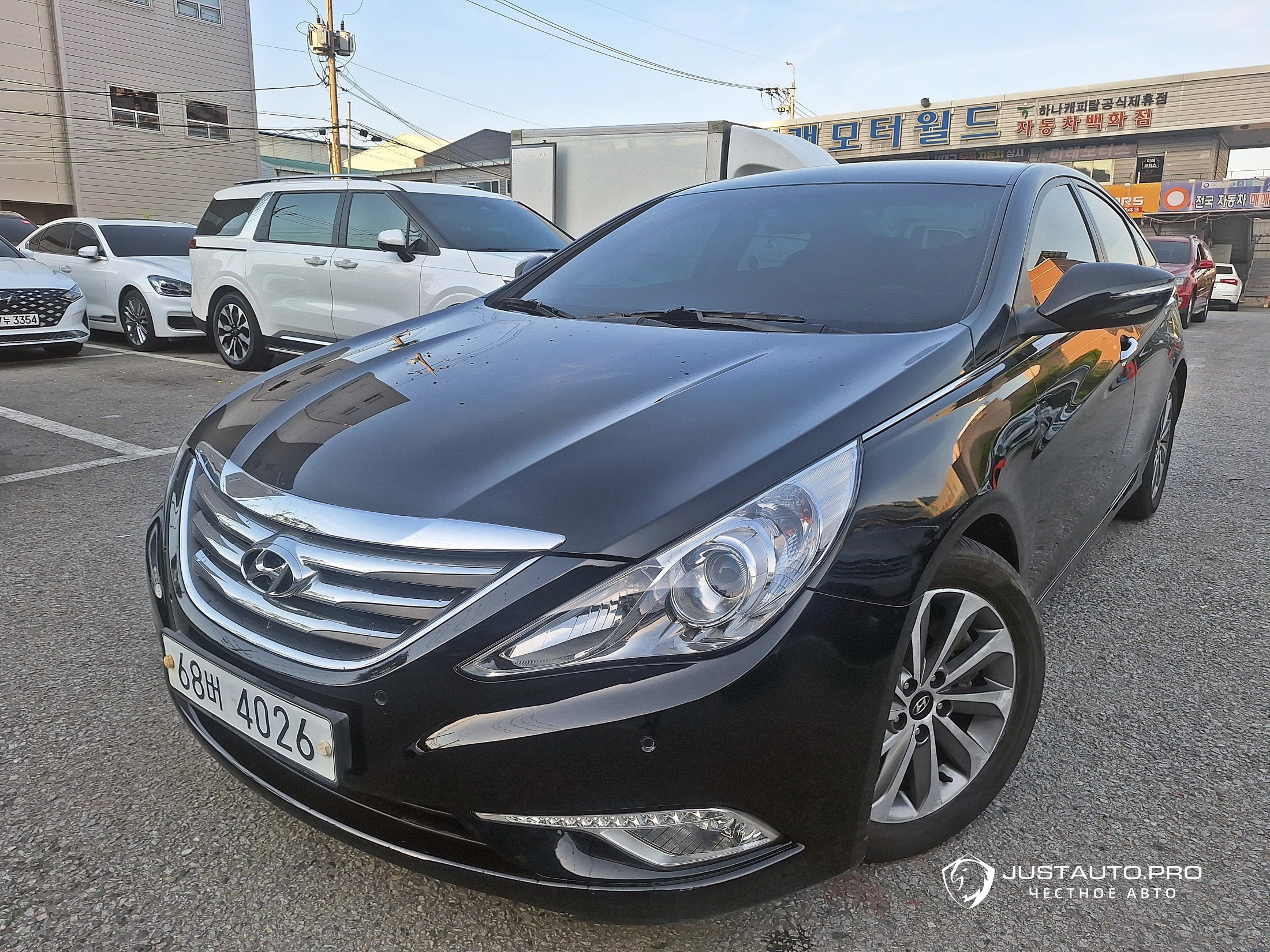 Автомобиль Hyundai Sonata