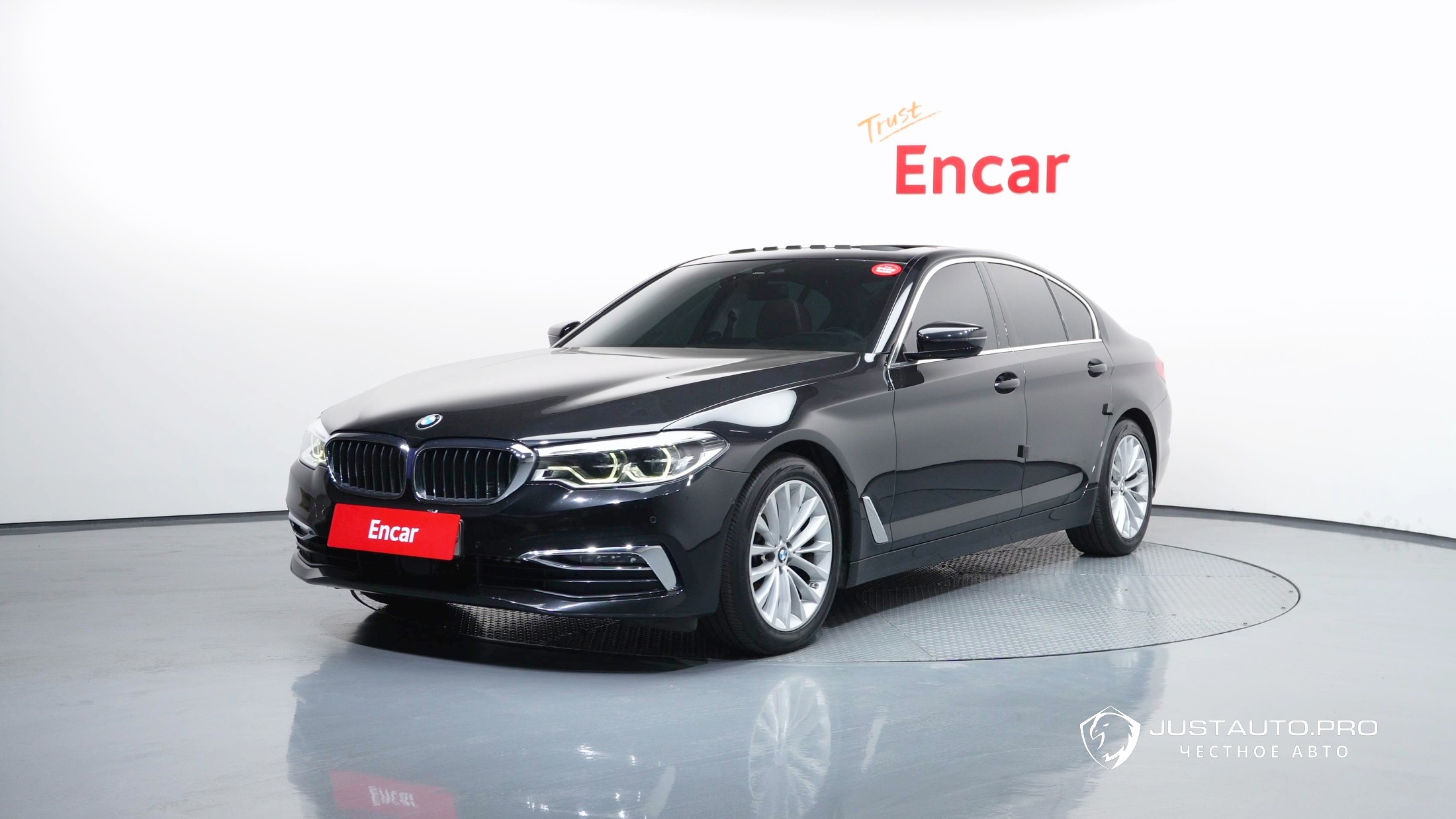 Автомобиль BMW 5-Series