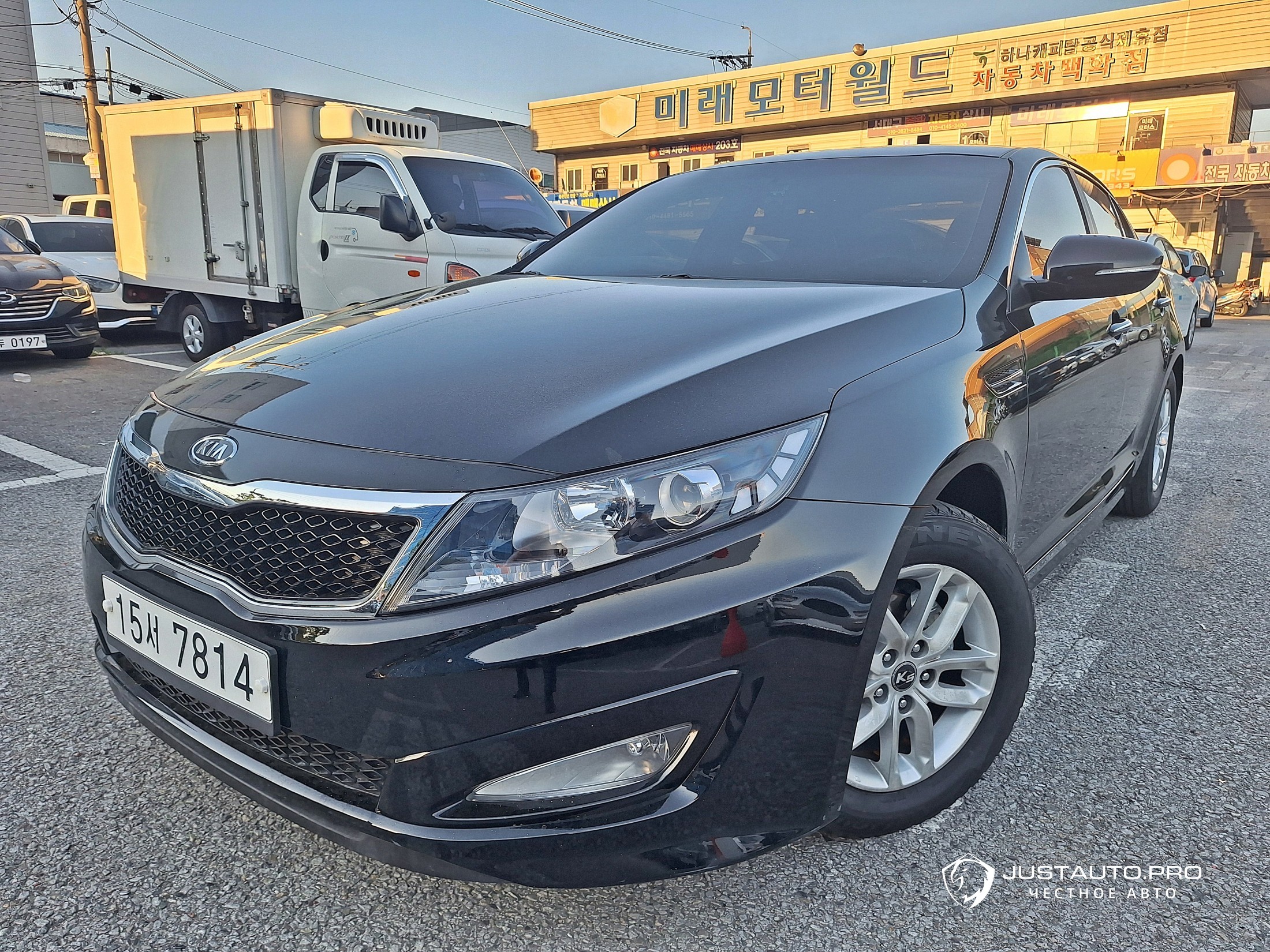 Автомобиль Kia K5