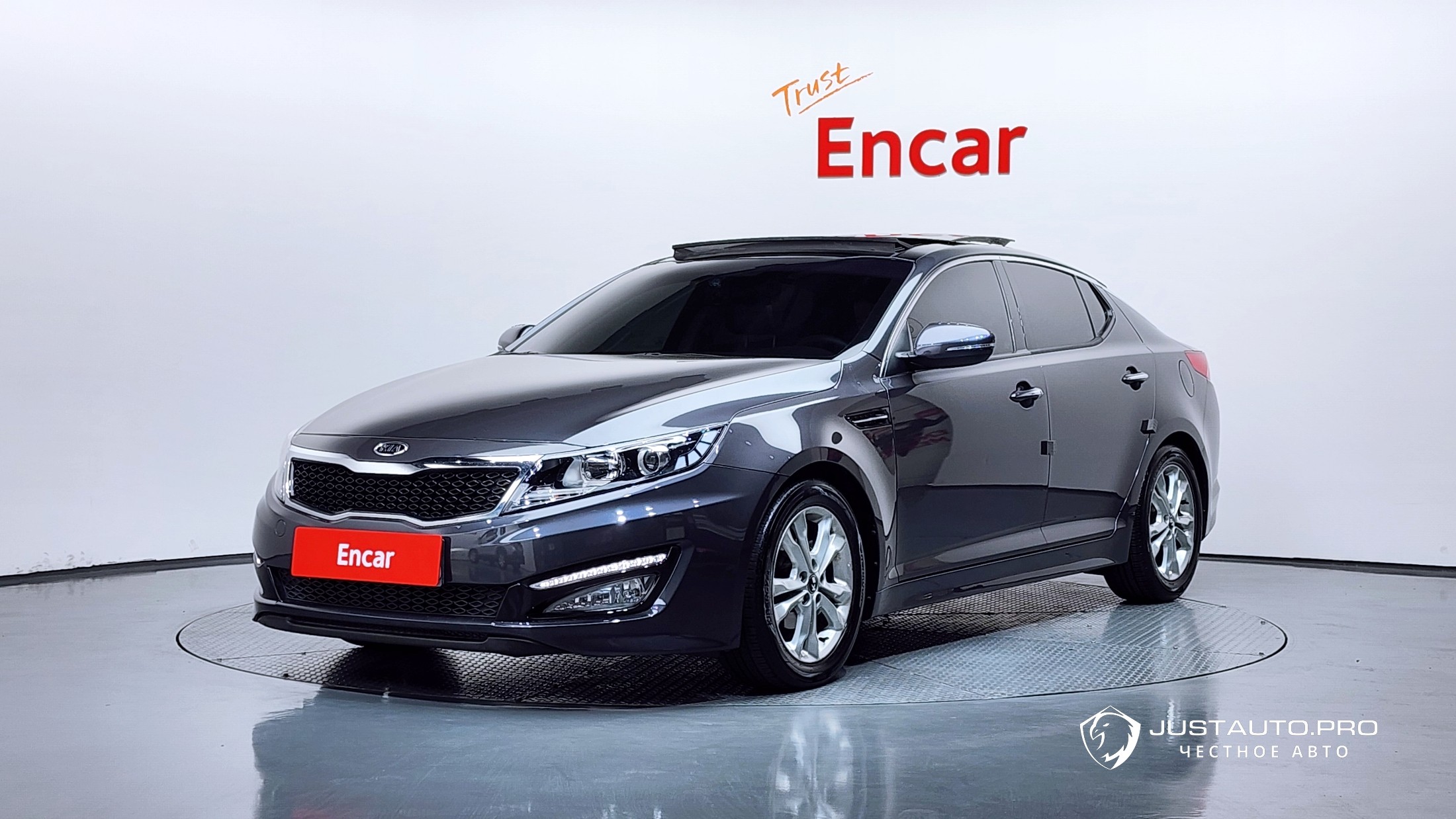 Автомобиль Kia K5