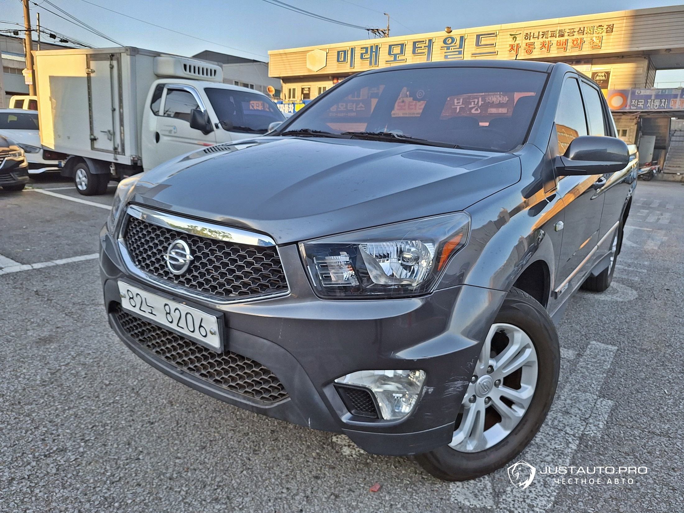 Автомобиль KG_Mobility_Ssangyong KORANDO