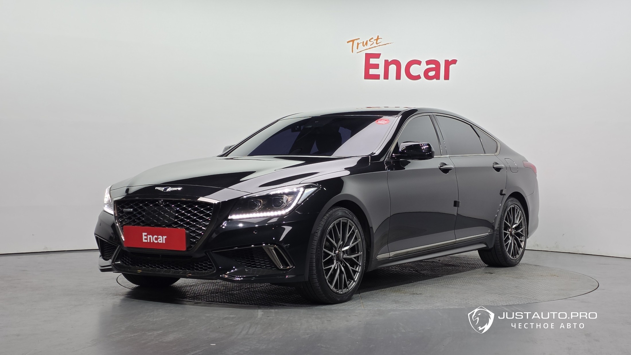 Автомобиль Genesis G80