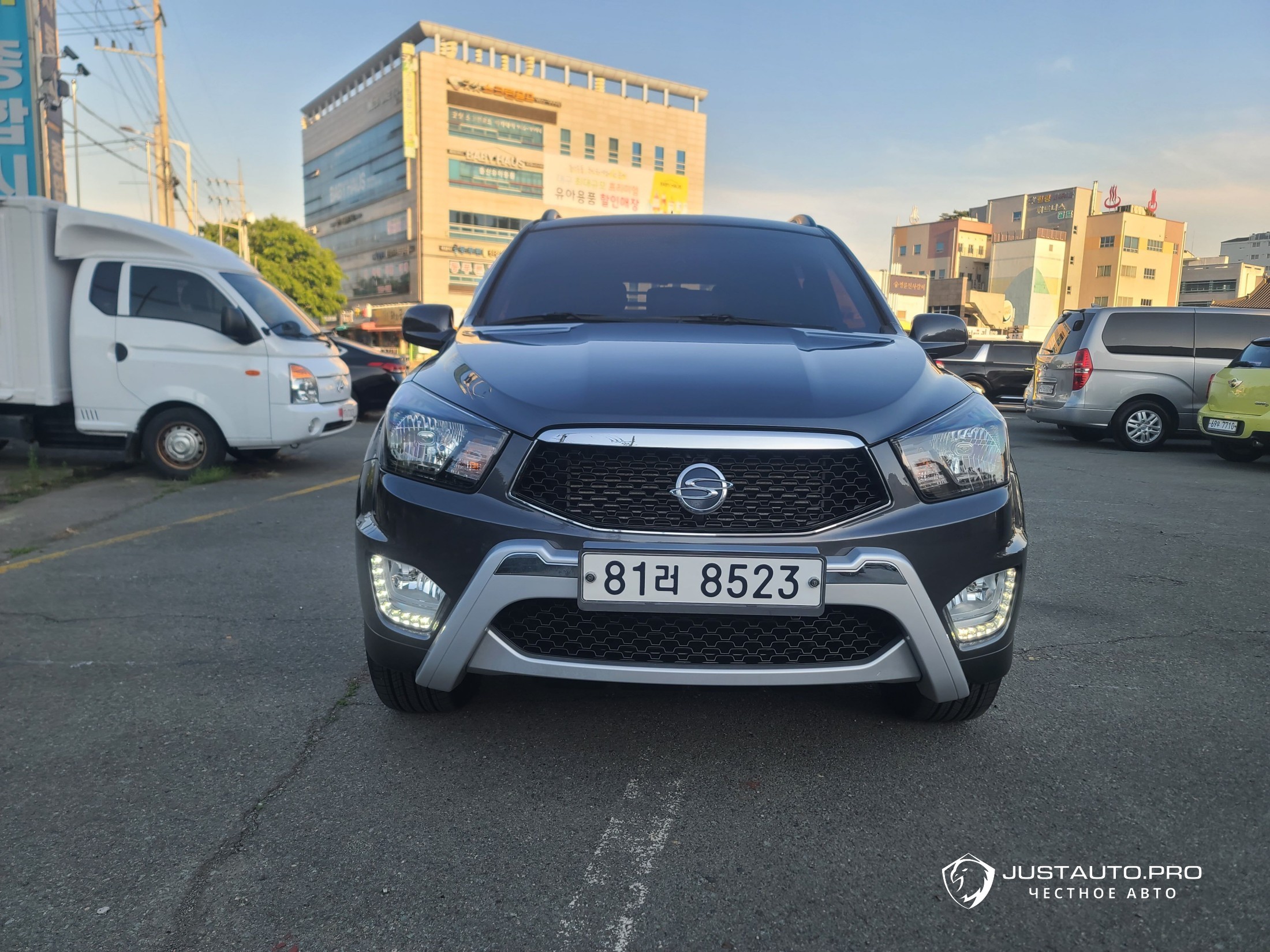 Автомобиль KG_Mobility_Ssangyong KORANDO