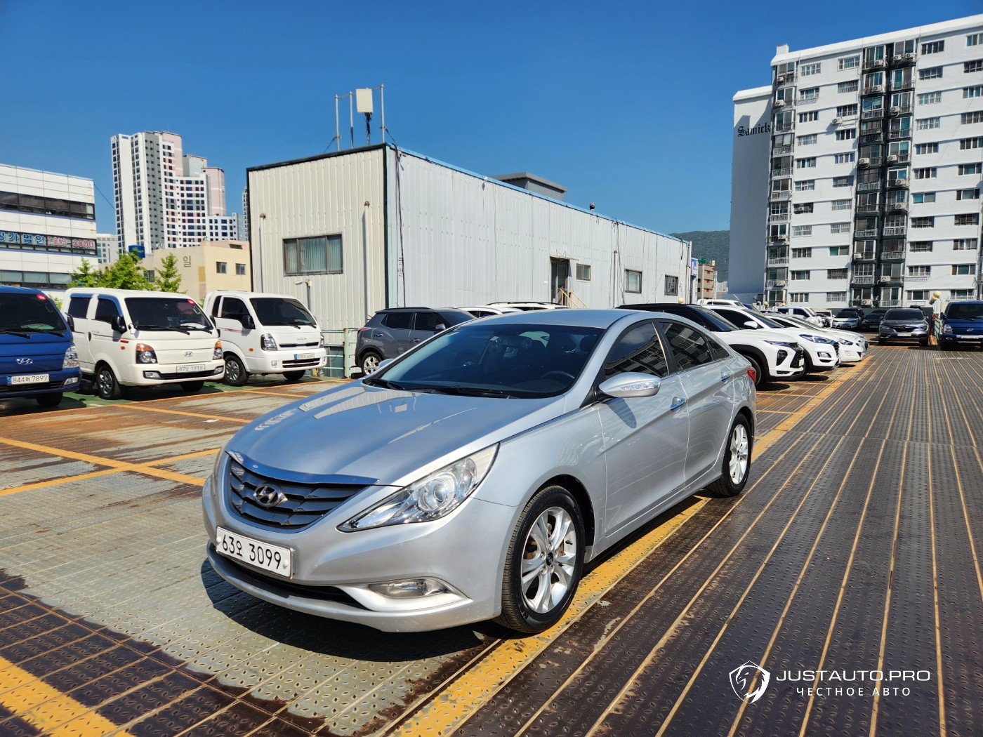 Автомобиль Hyundai Sonata
