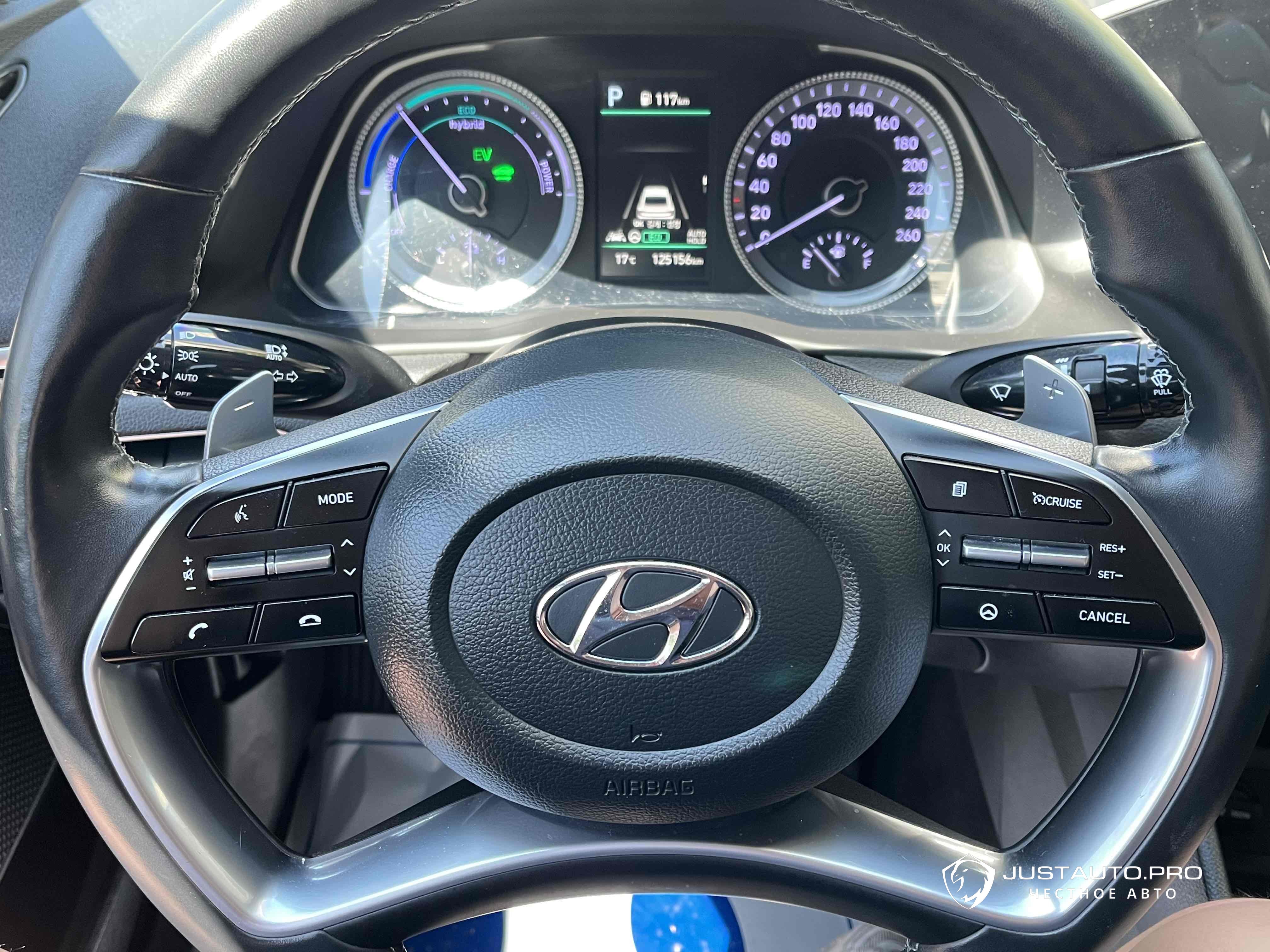 Автомобиль Hyundai Sonata